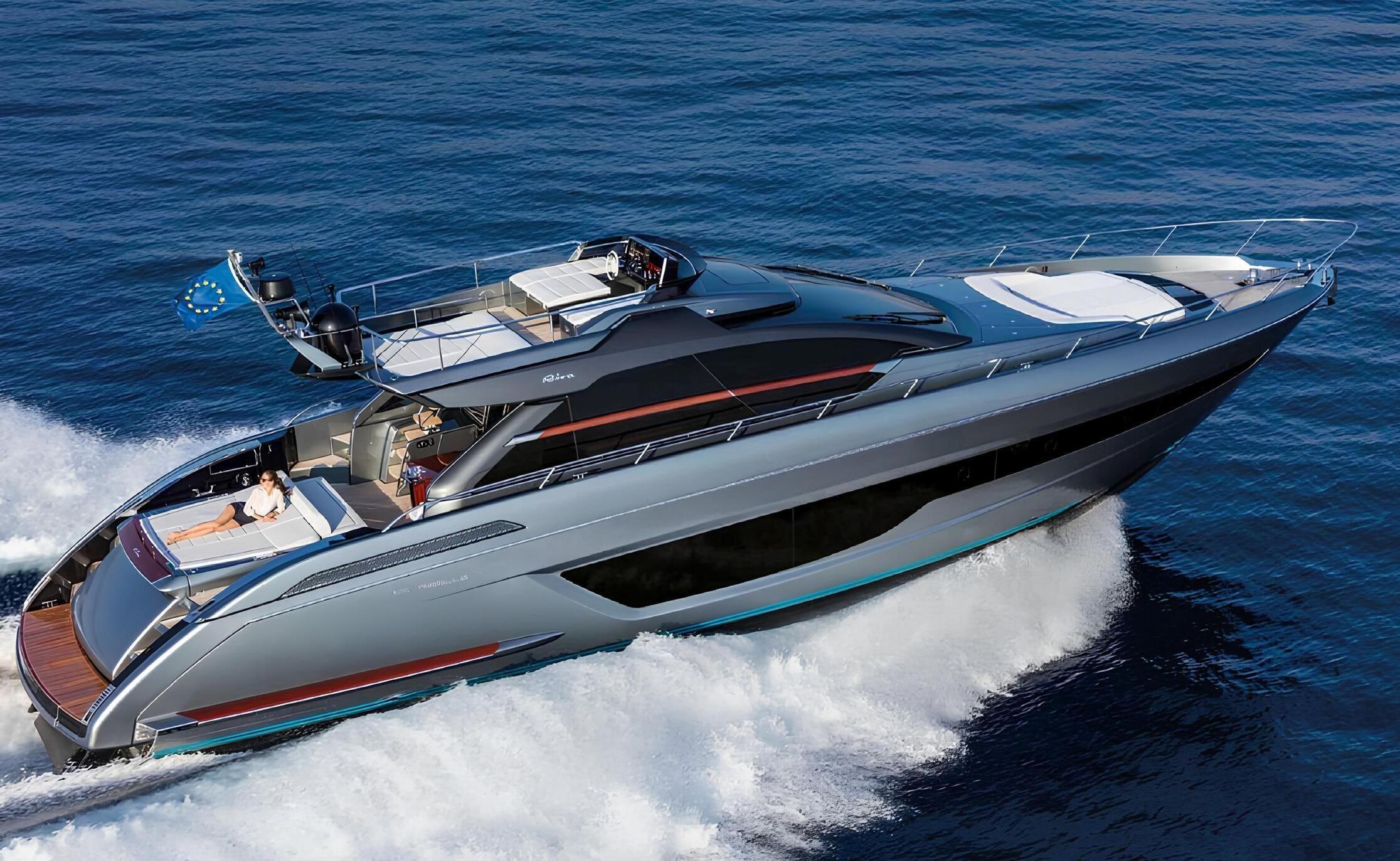 Экстерьер Riva 66 Ribelle 2021/Exterior Riva 66 Ribelle 2021