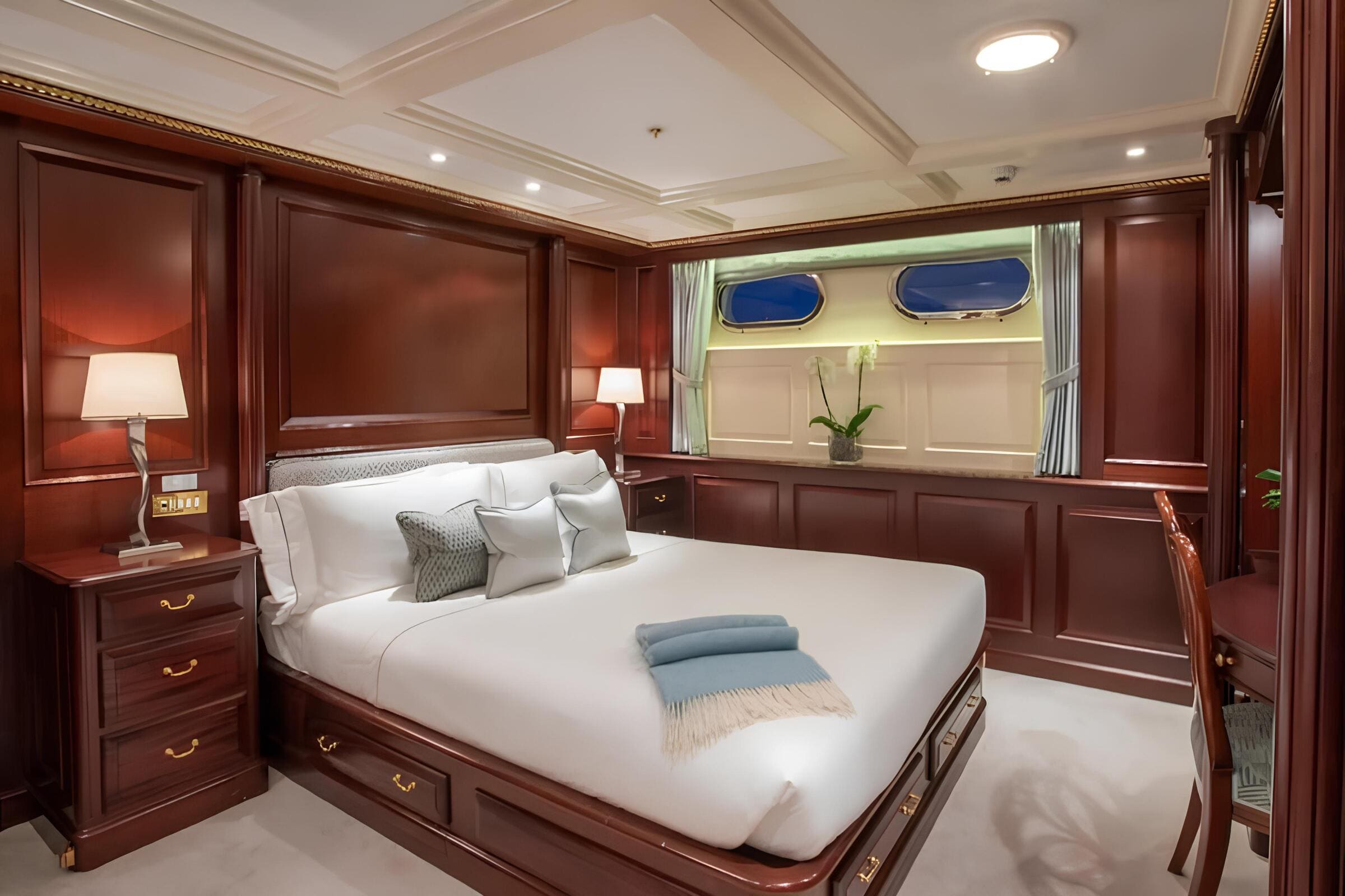VIP-каюта/VIP cabin