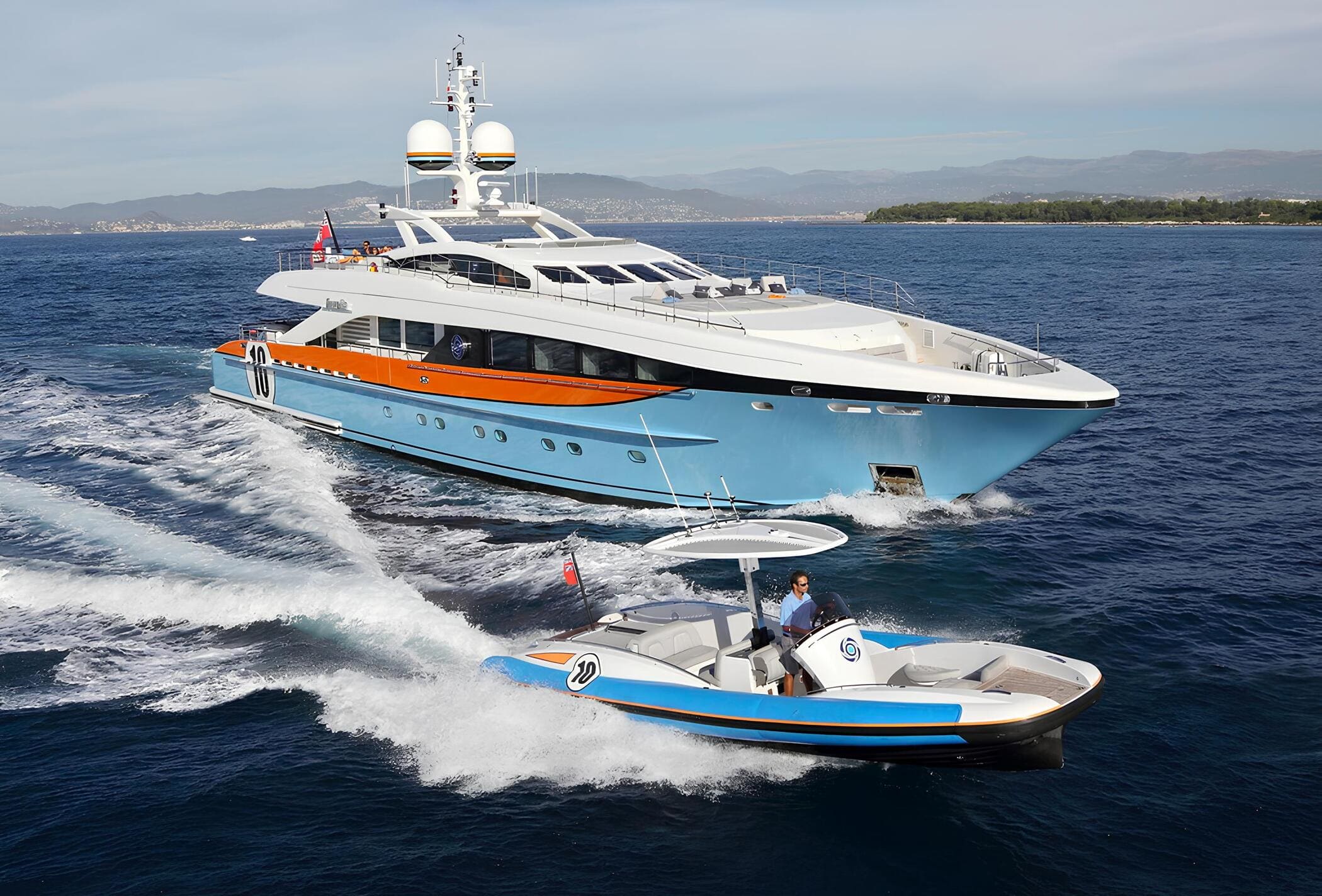 Экстерьер Heesen 3700 2011 MY AURELIA/Exterior Heesen 3700 2011 MY AURELIA