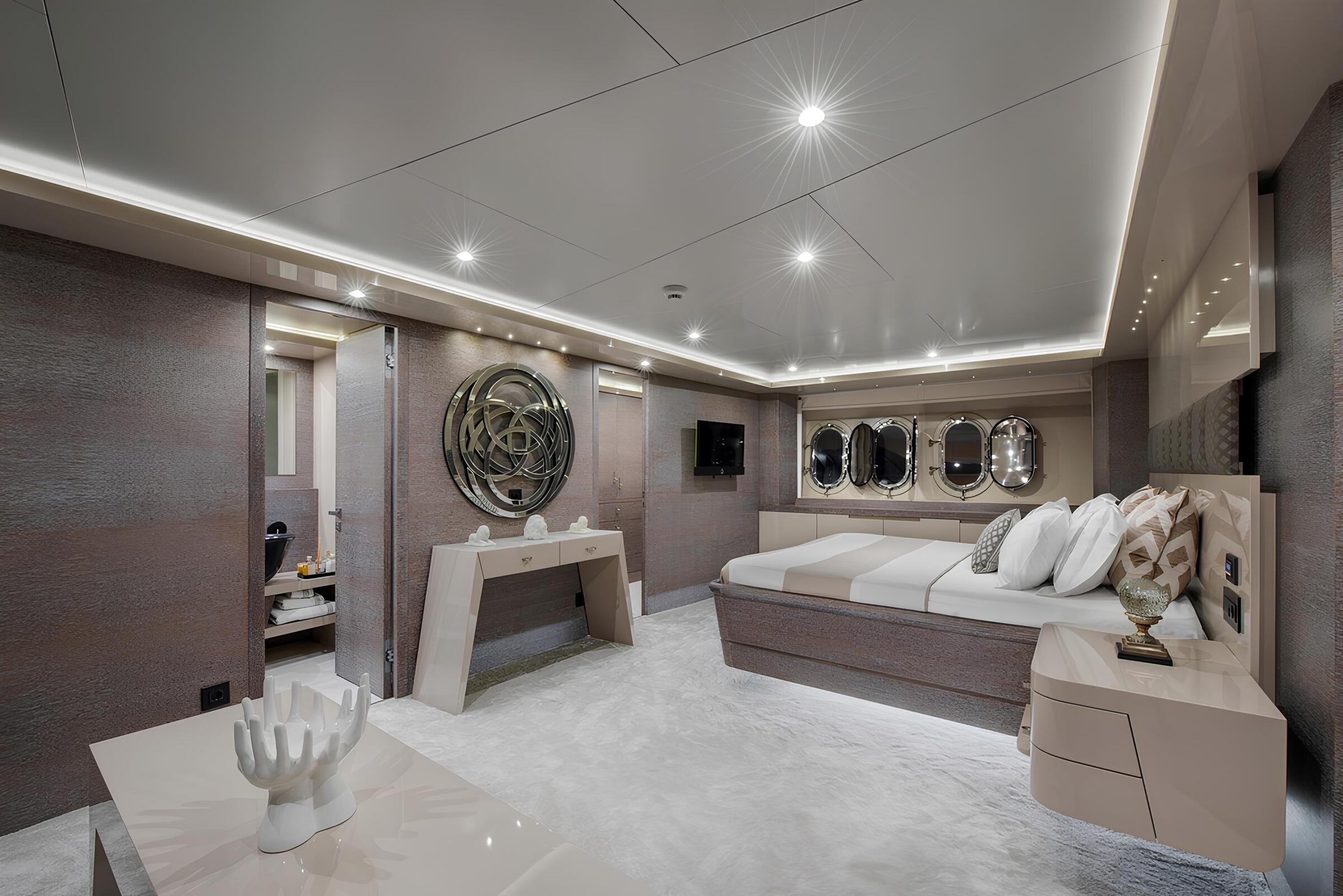 VIP-каюта/VIP cabin