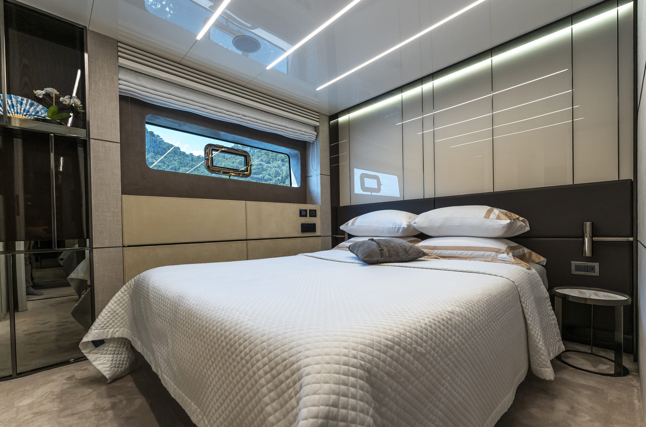 VIP-каюта/VIP cabin