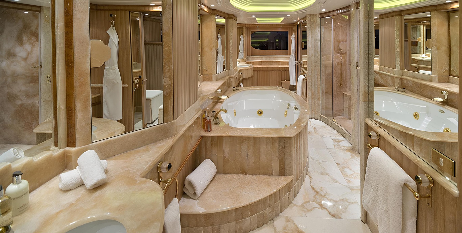 Санузел владельца/Master bathroom