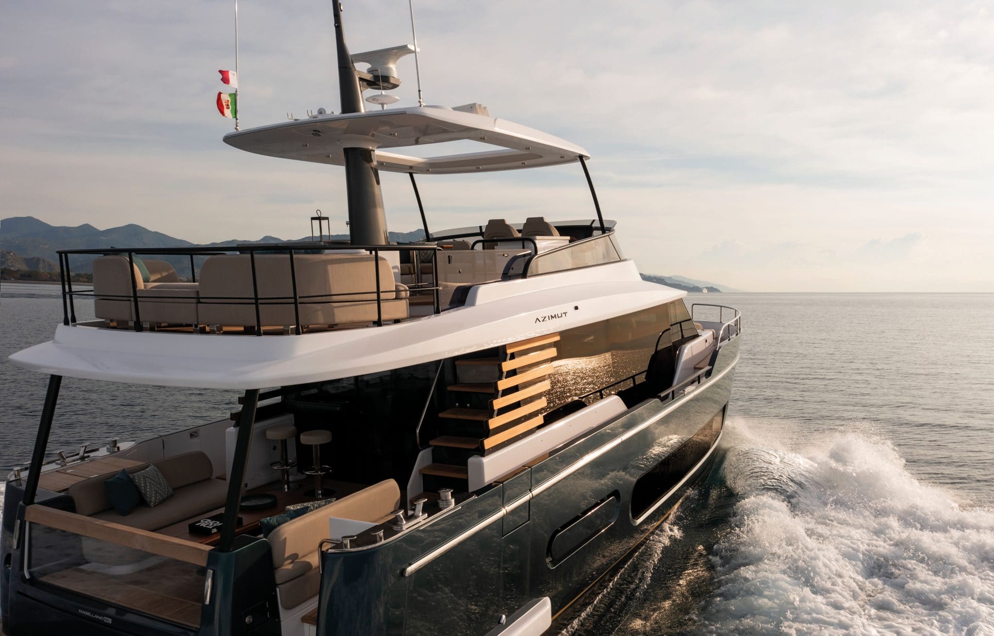 Экстерьер Azimut Magellano 60/Exterior Azimut Magellano 60