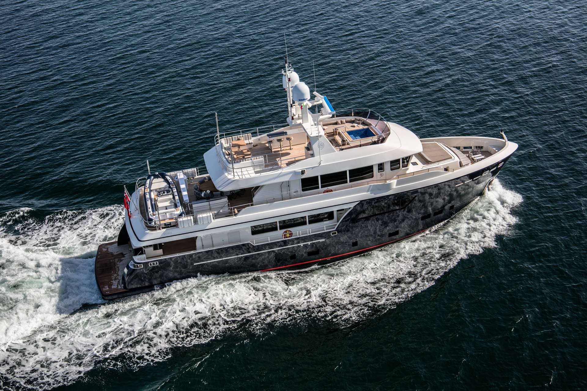 Экстерьер Cantiere Delle Marche Darwin 102 NEW/Exterior Cantiere Delle Marche Darwin 102 NEW