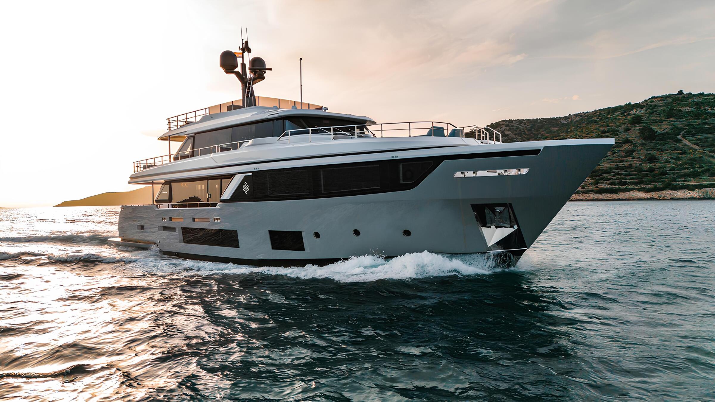 Экстерьер Custom Line Navetta 30 2023 MY KARMA C/Exterior Custom Line Navetta 30 2023 MY KARMA C