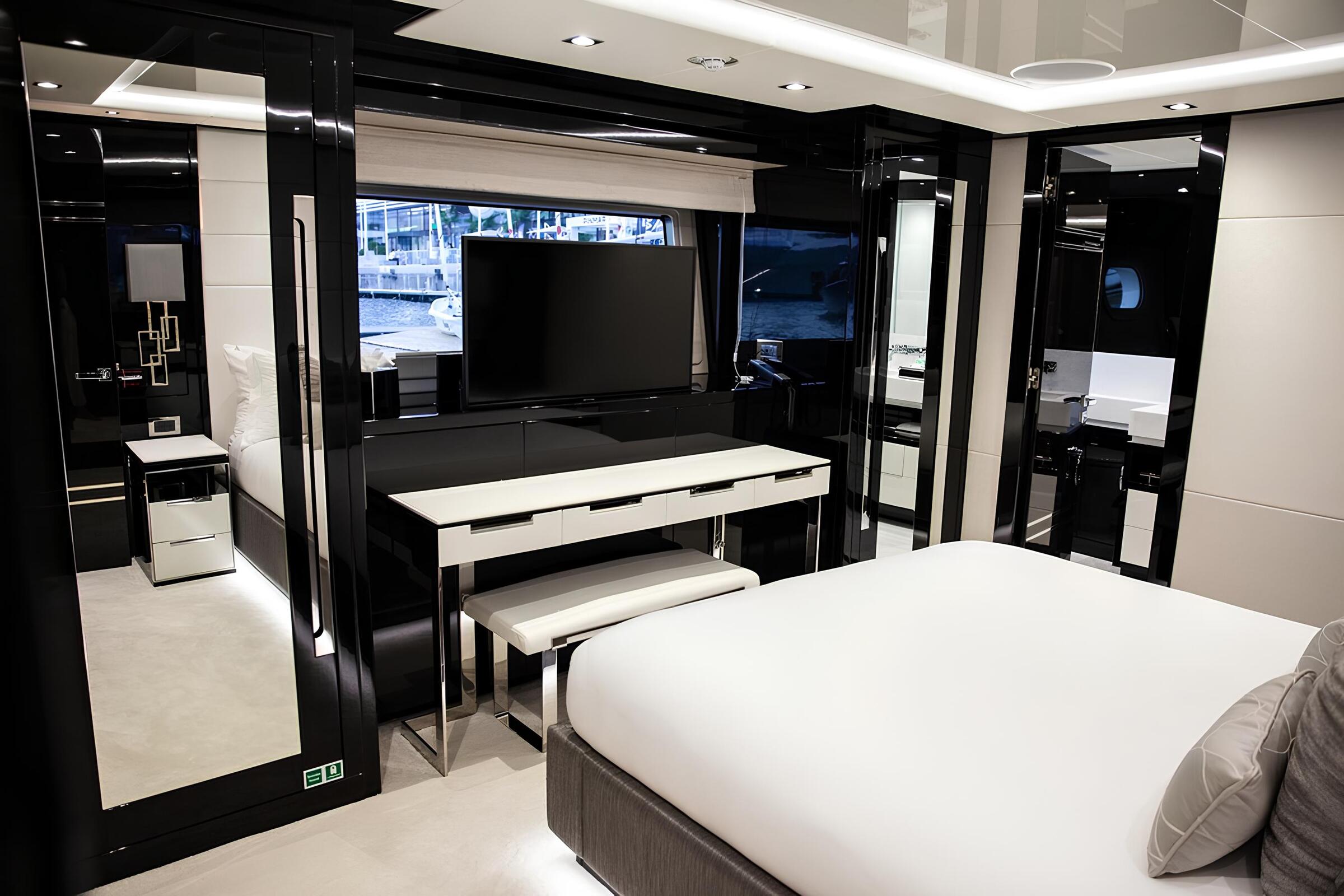 VIP-каюта/VIP cabin