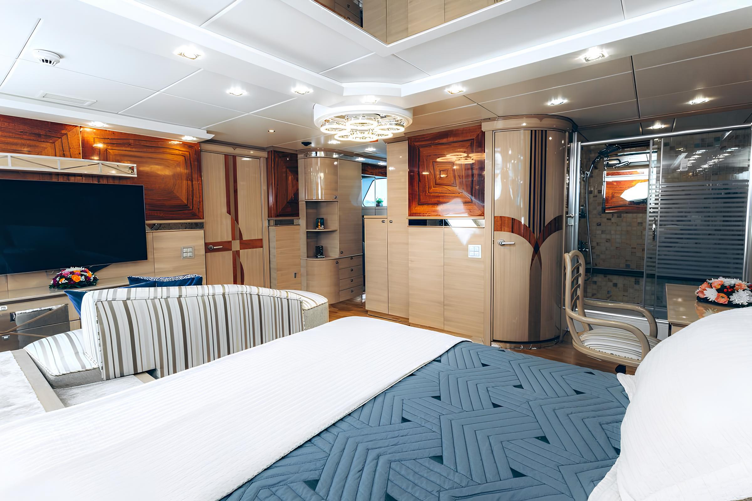 VIP-каюта/VIP cabin