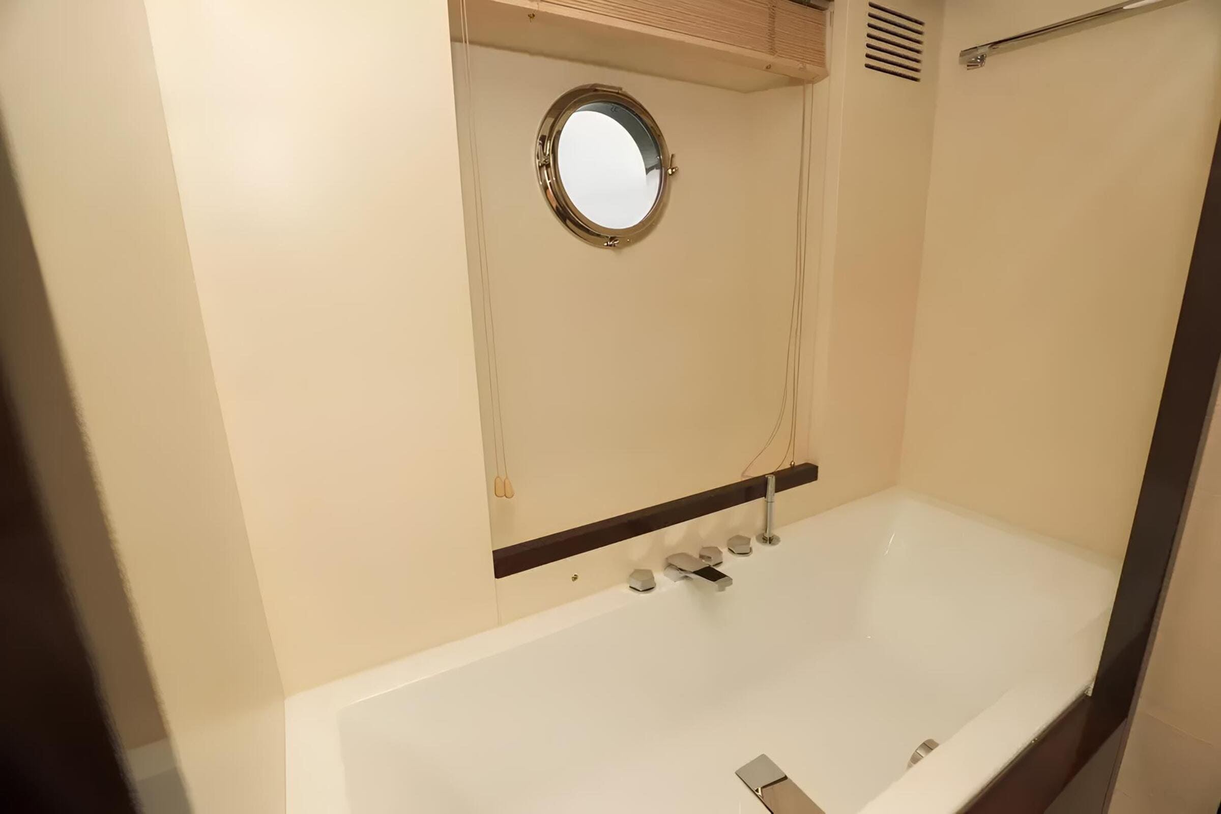 Санузел владельца/Master bathroom