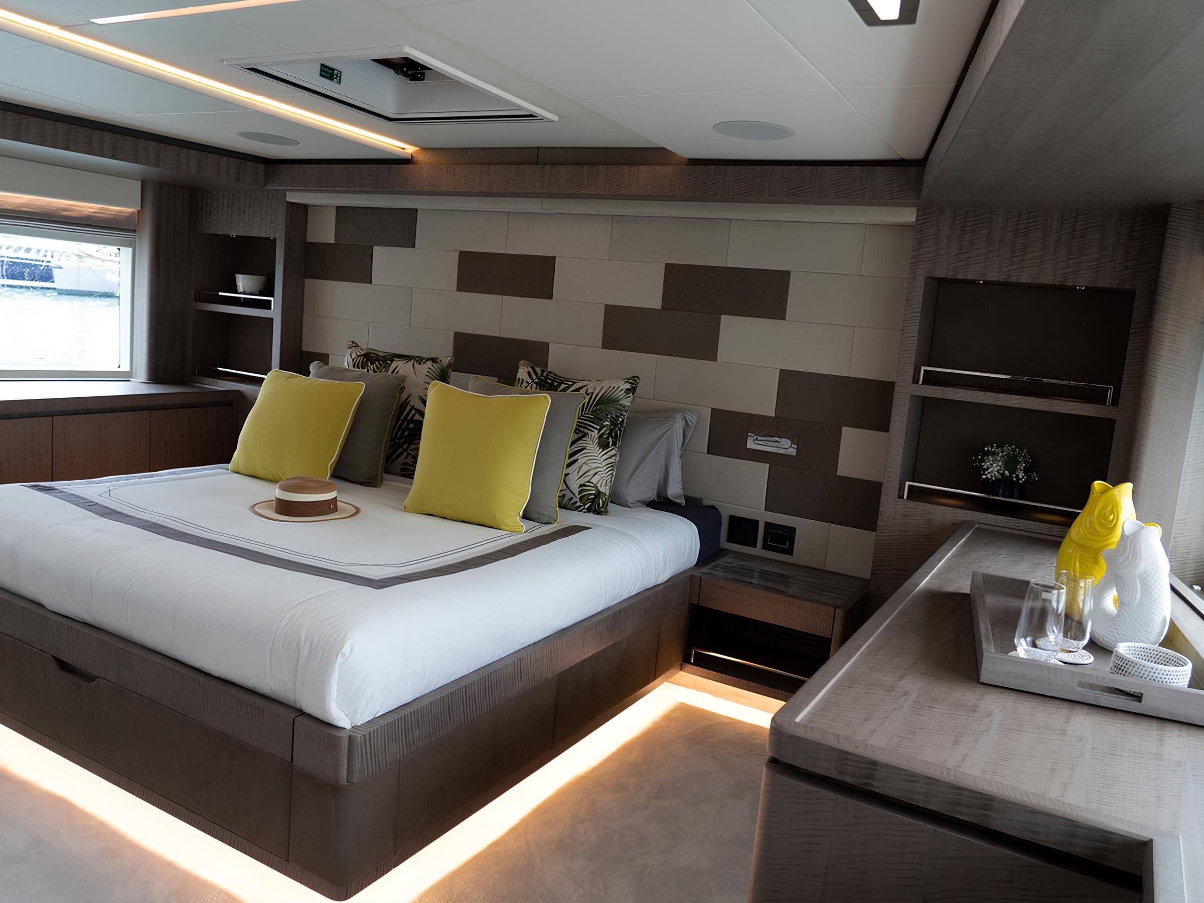 VIP-каюта/VIP cabin