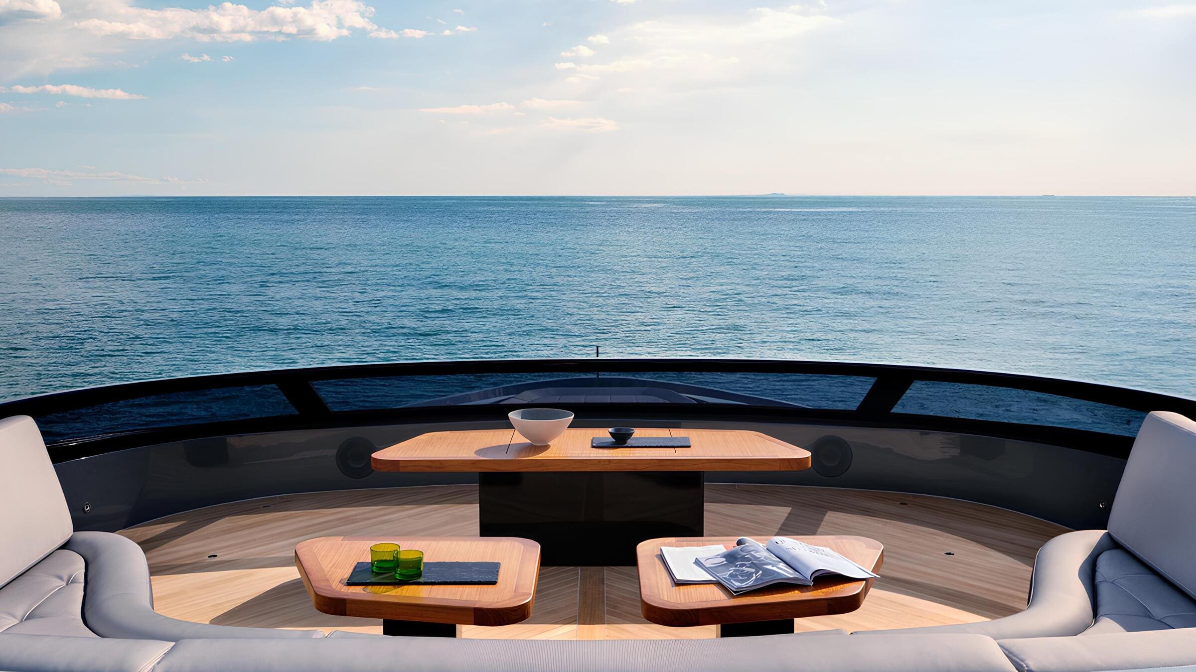 Зона отдыха на флайбридже/Flybridge lounge area