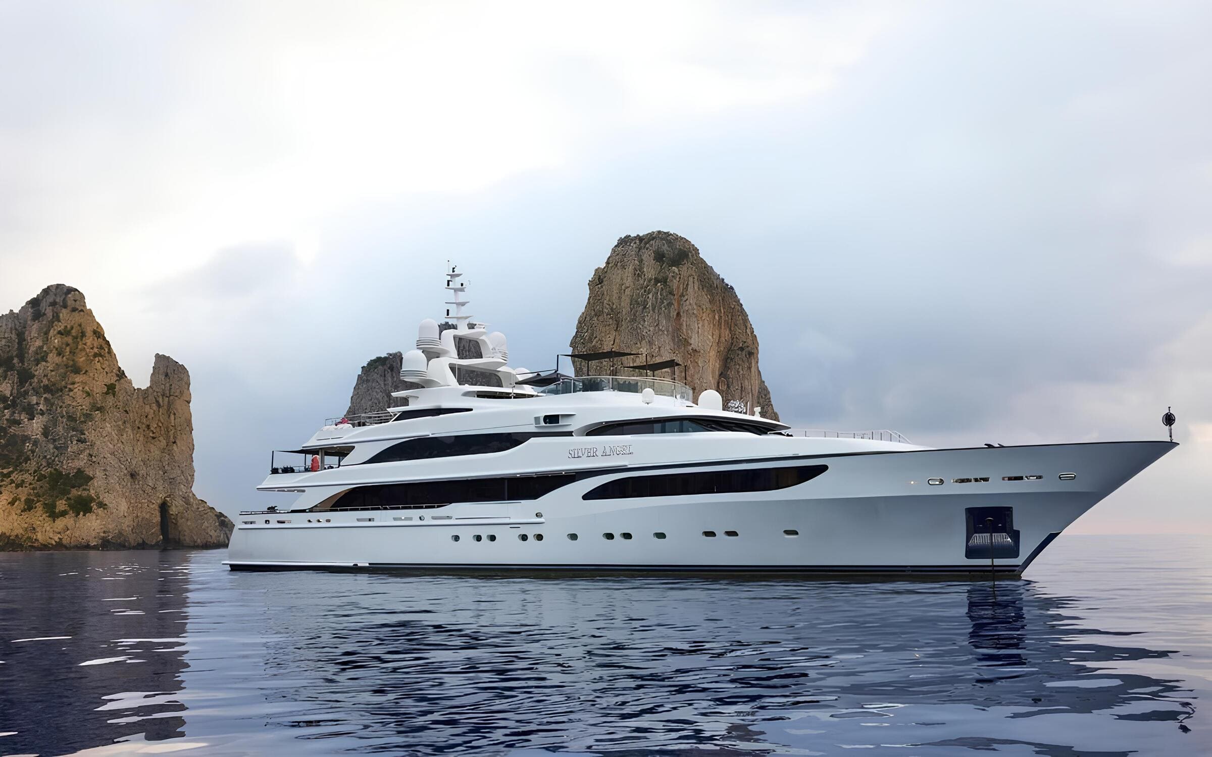 Экстерьер Benetti 64M 2009 MY SILVER ANGEL/Exterior Benetti 64M 2009 MY SILVER ANGEL