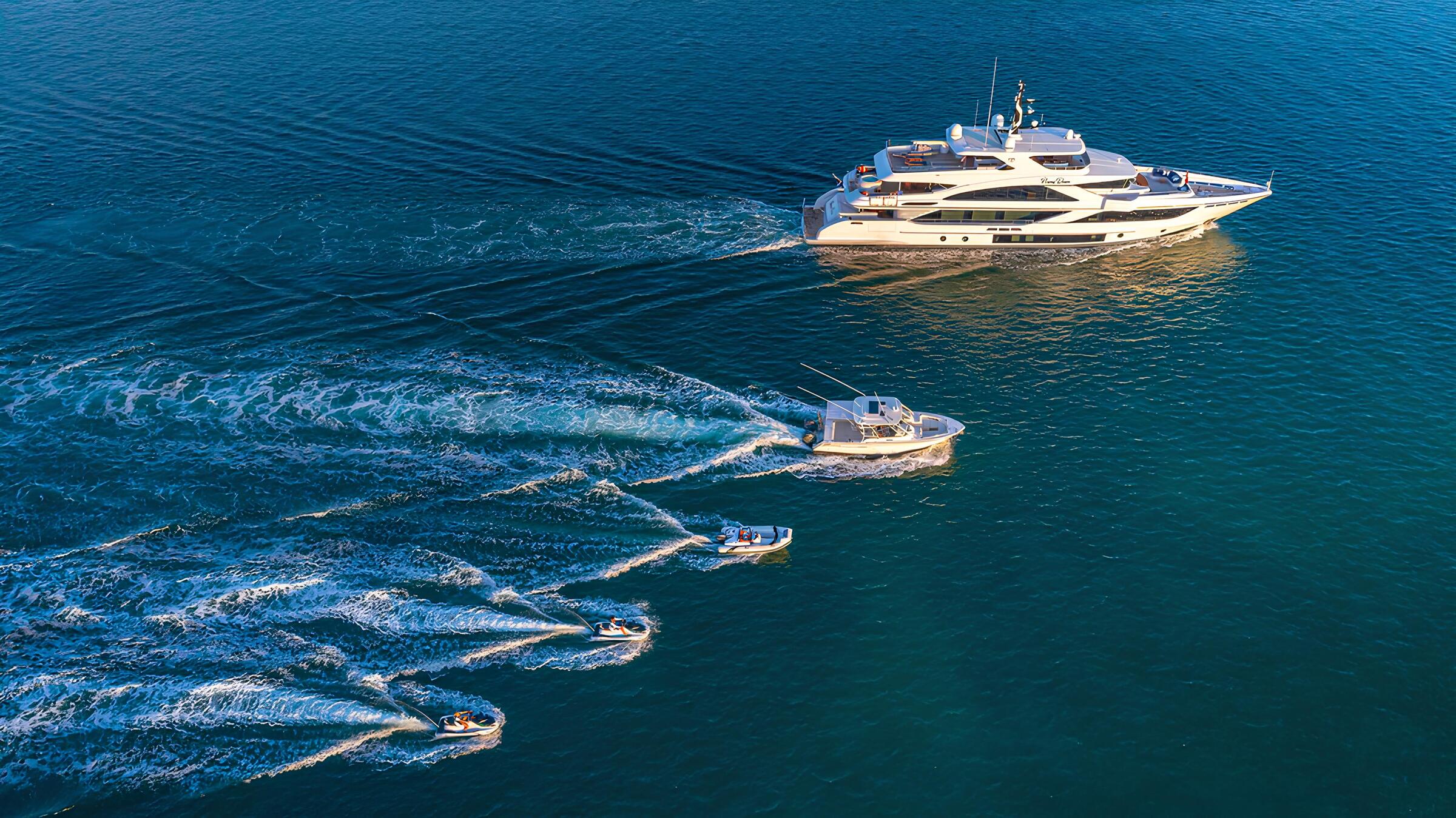 Экстерьер Gulf Craft Majesty 140 2022 MY RISING DAWN/Exterior Gulf Craft Majesty 140 2022 MY RISING DAWN