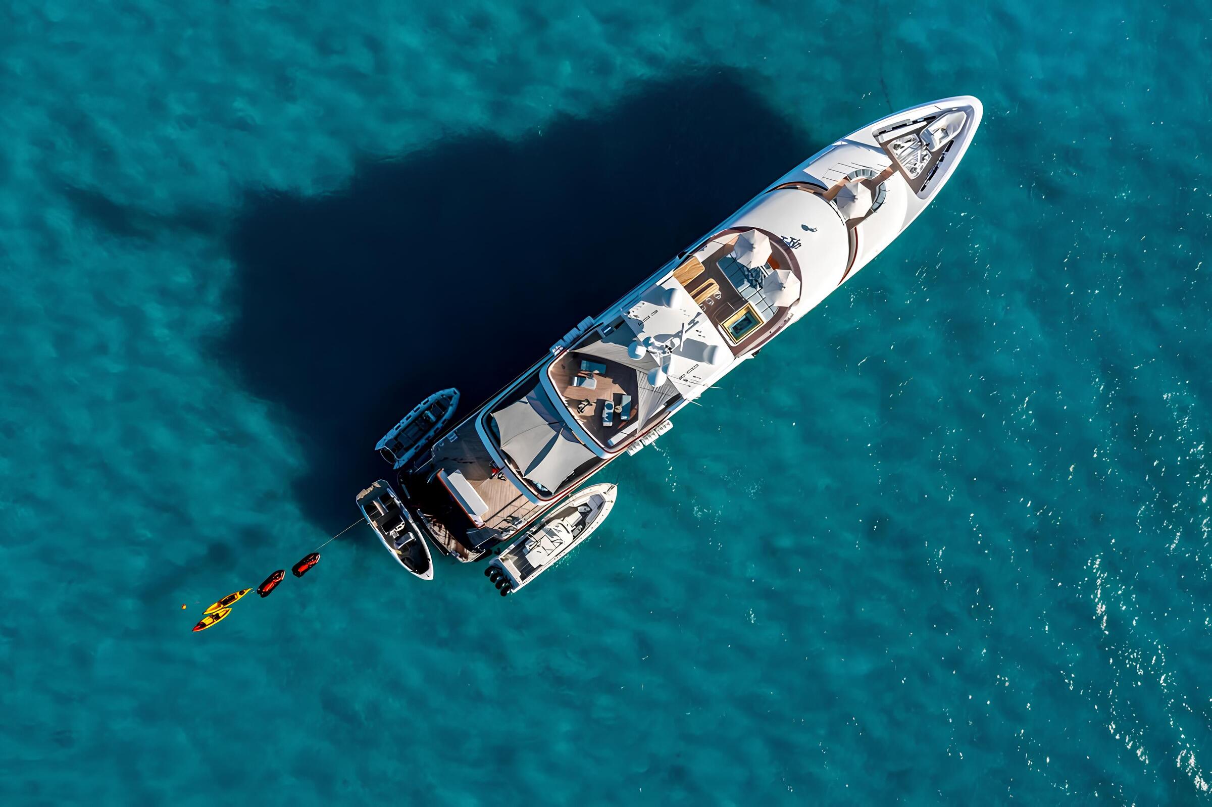 Экстерьер Trinity Yachts 58M 2009 MY UNBRIDLED/Exterior Trinity Yachts 58M 2009 MY UNBRIDLED