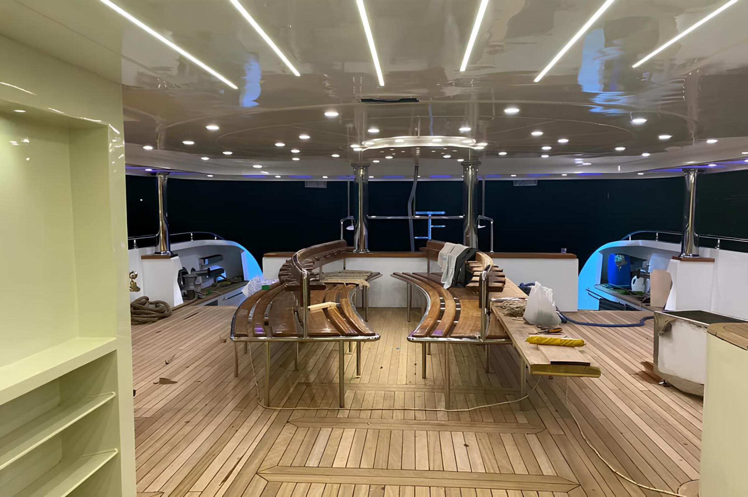 Палуба для дайвинга/ Diving deck