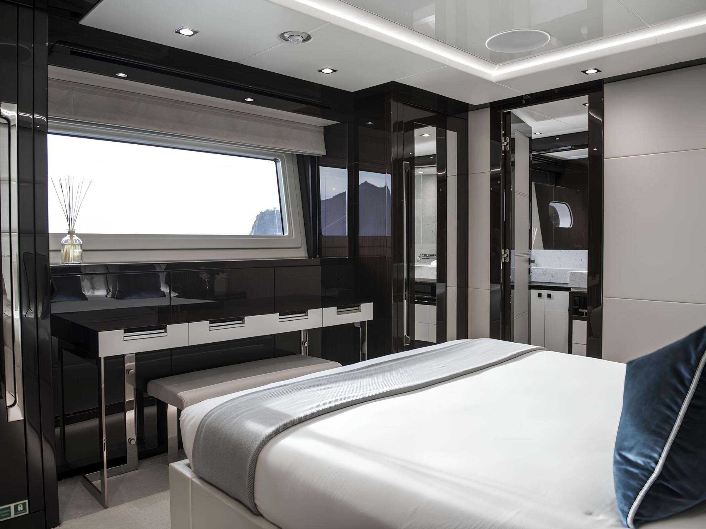 VIP-каюта/VIP cabin