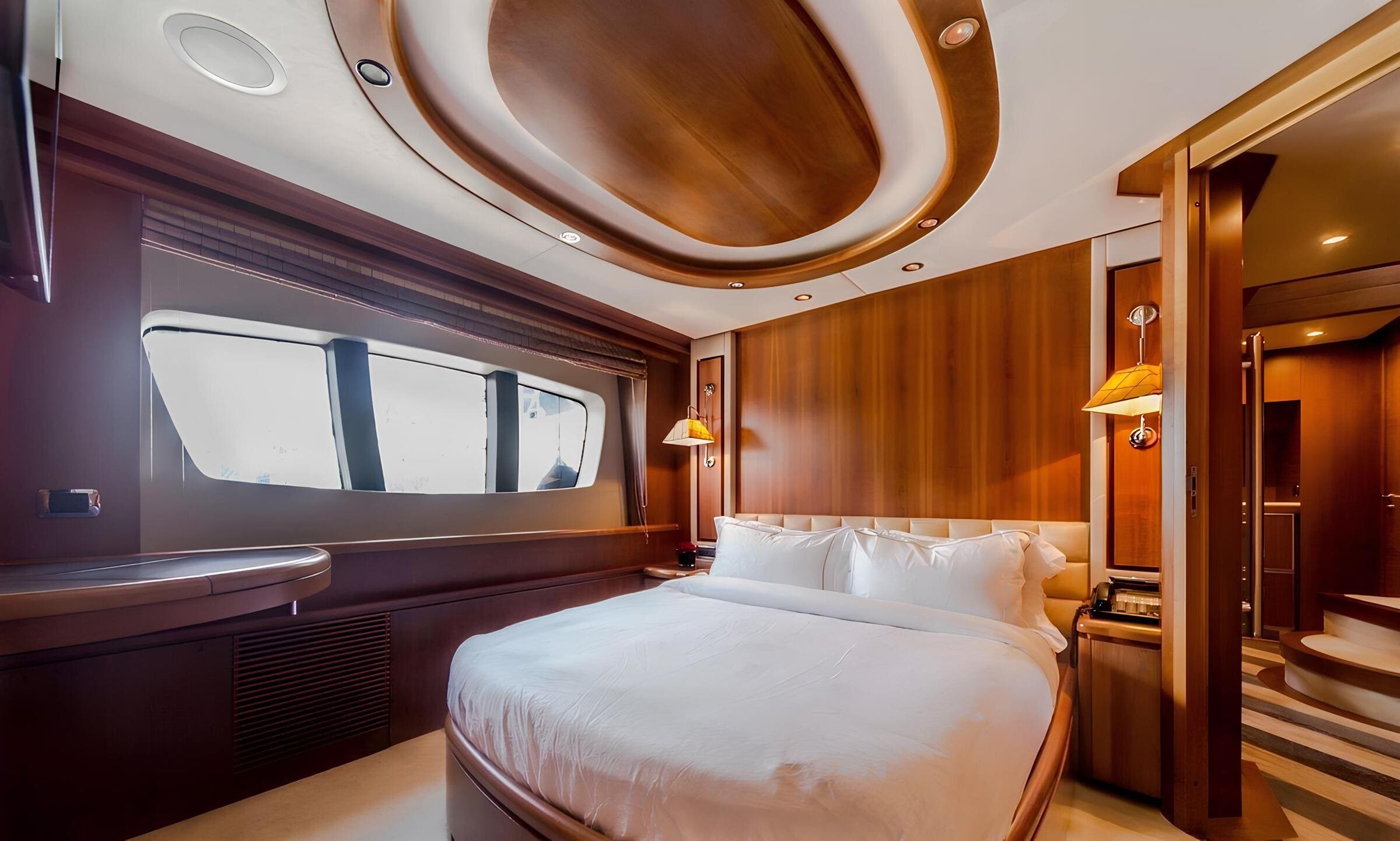 VIP-каюта/VIP cabin