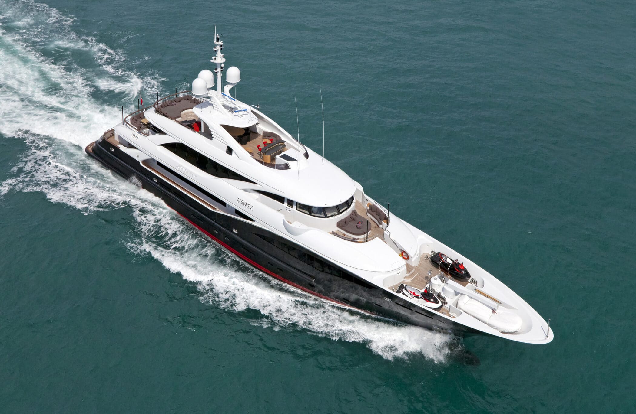 Экстерьер ISA Yachts 500 2011 MY LIBERTY/Exterior ISA Yachts 500 2011 MY LIBERTY