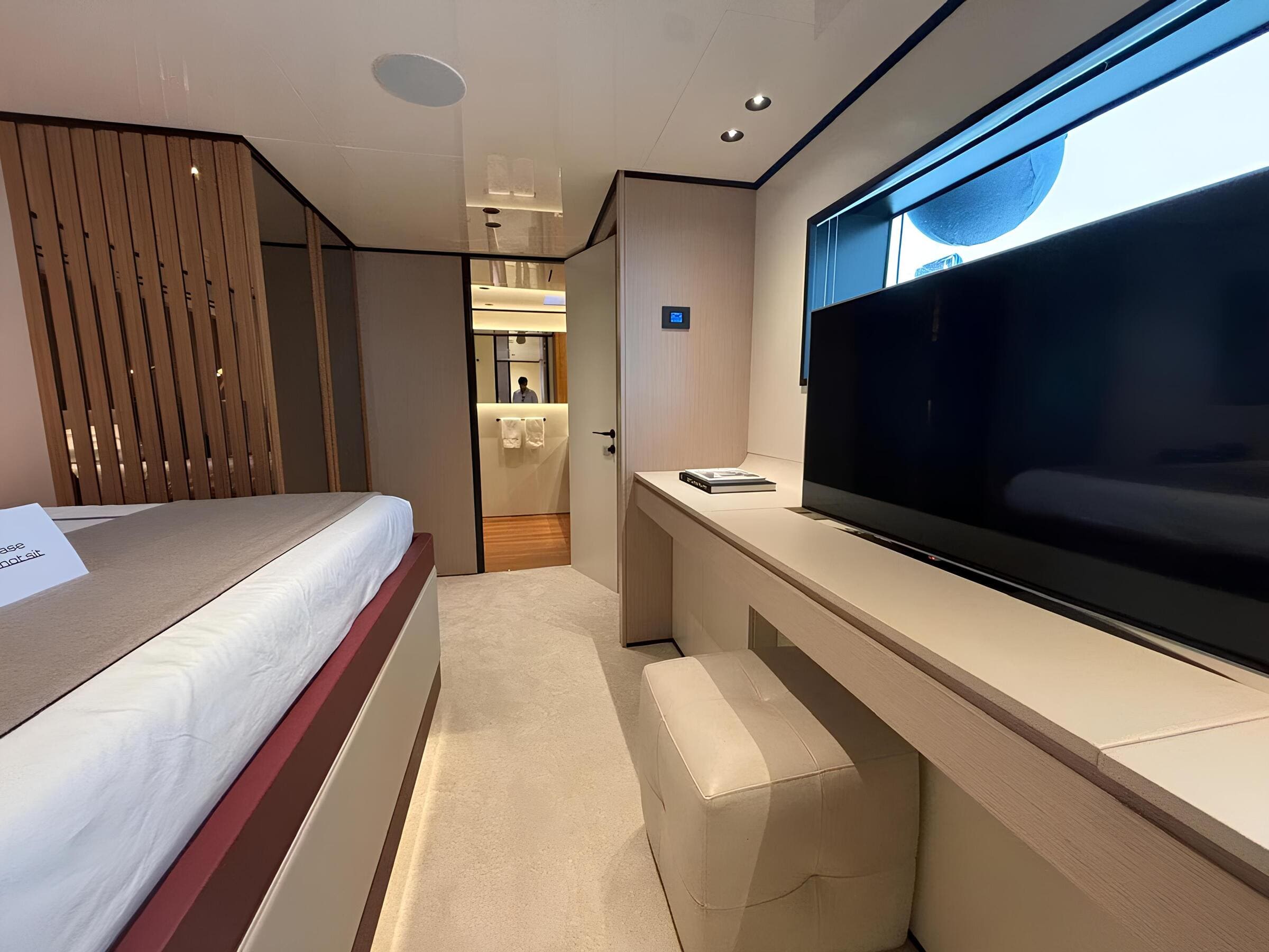 VIP-каюта/VIP cabin