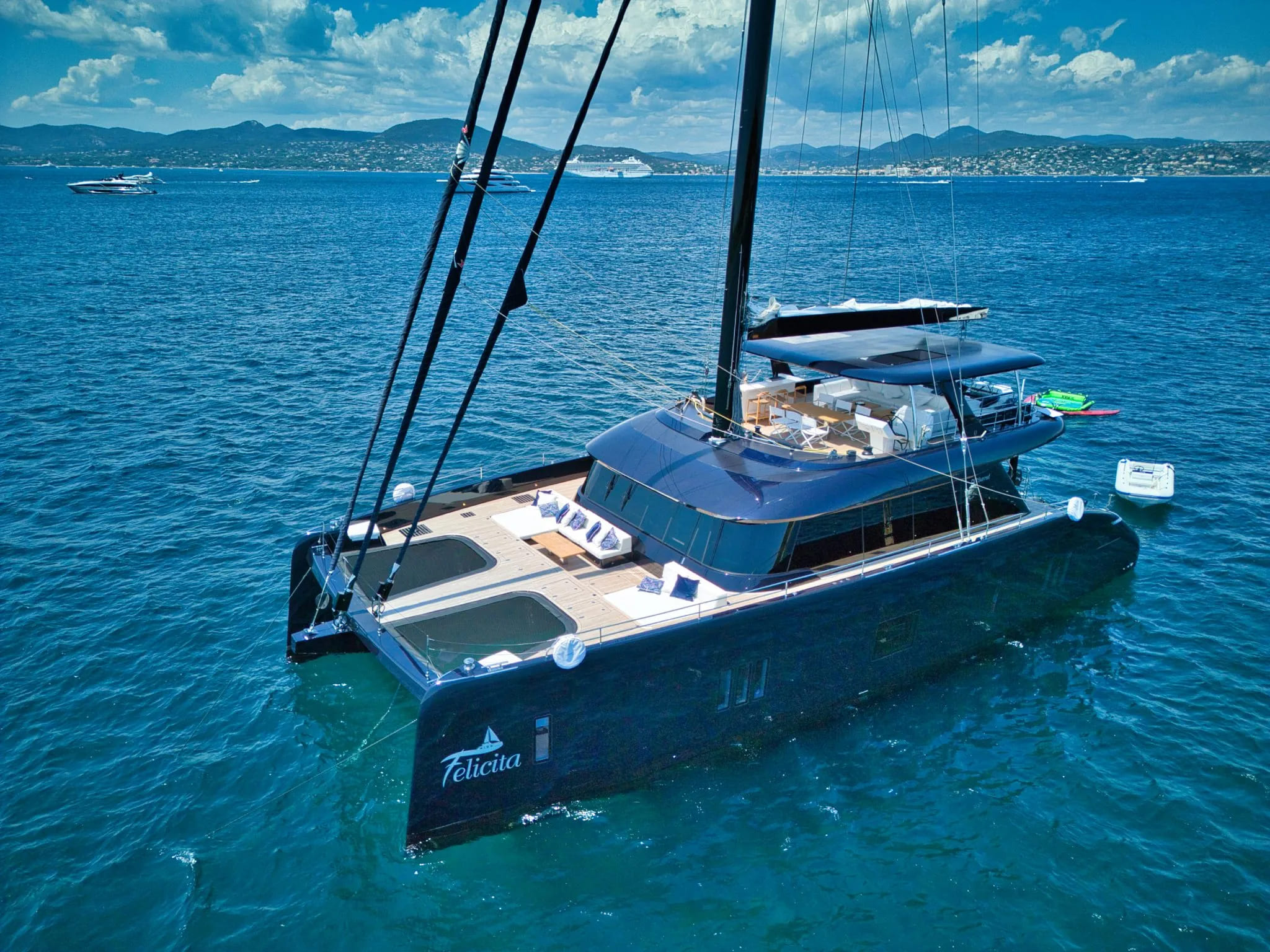Экстерьер Sunreef 80 2024 CAT FELICITA/Exterior Sunreef 80 2024 CAT FELICITA