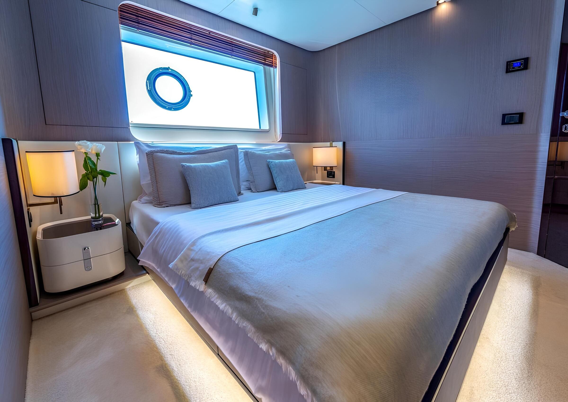 VIP-каюта/VIP cabin
