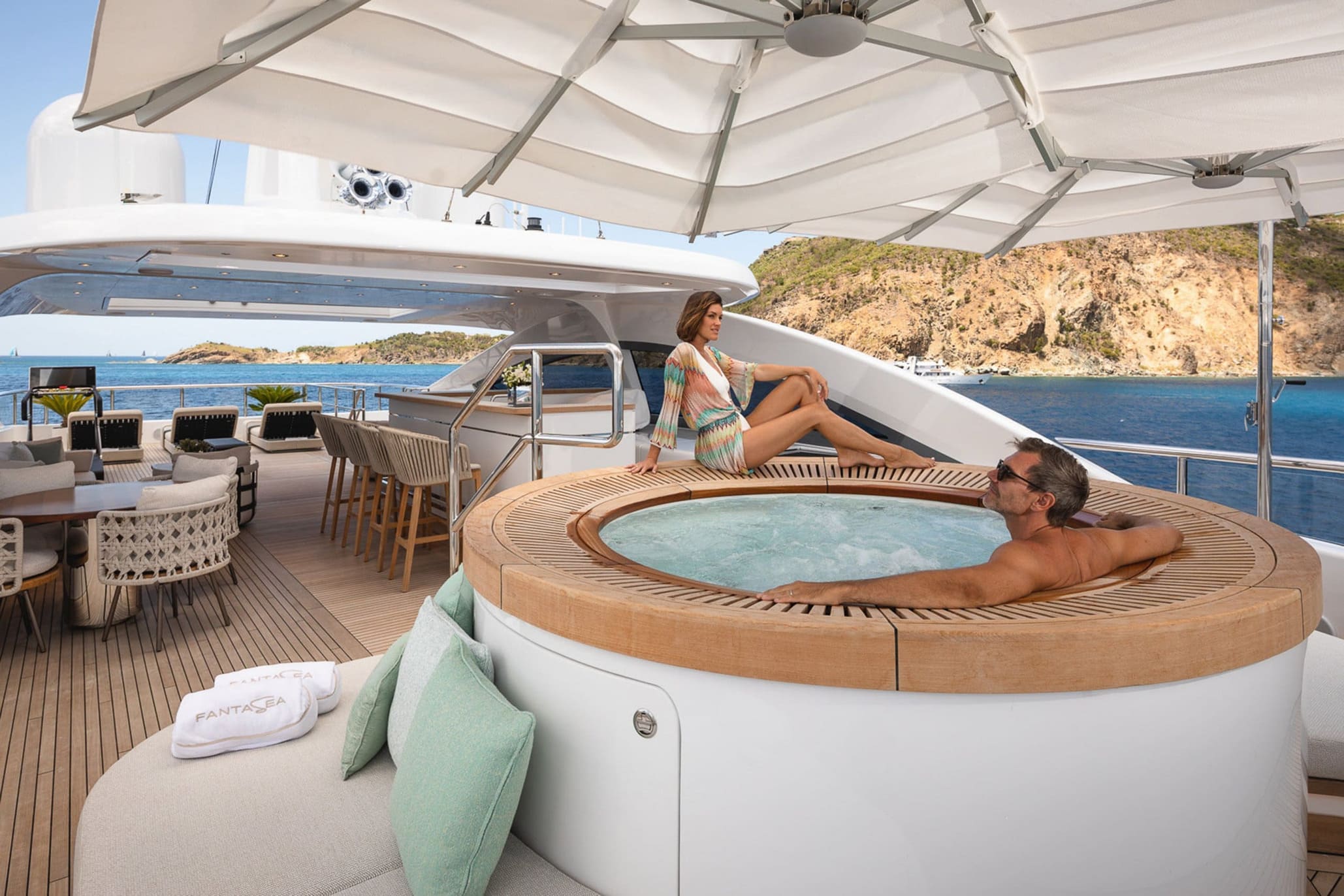 Джакузи на сандеке/Jacuzzi on the sundeck