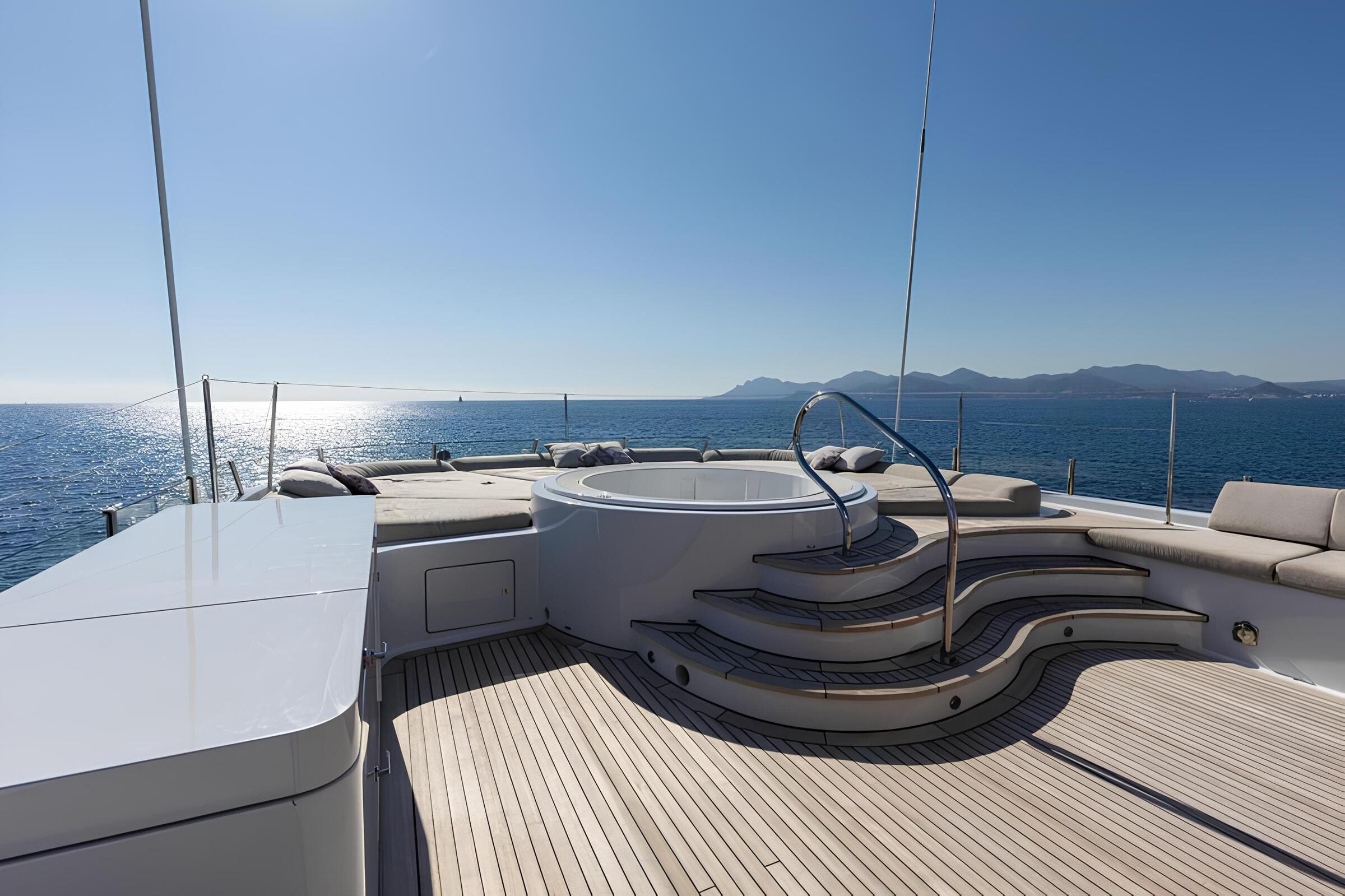 Джакузи на сандеке/Sundeck jacuzzi