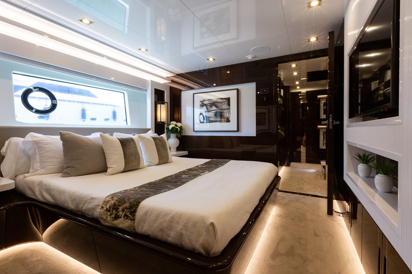 VIP-каюта/VIP cabin