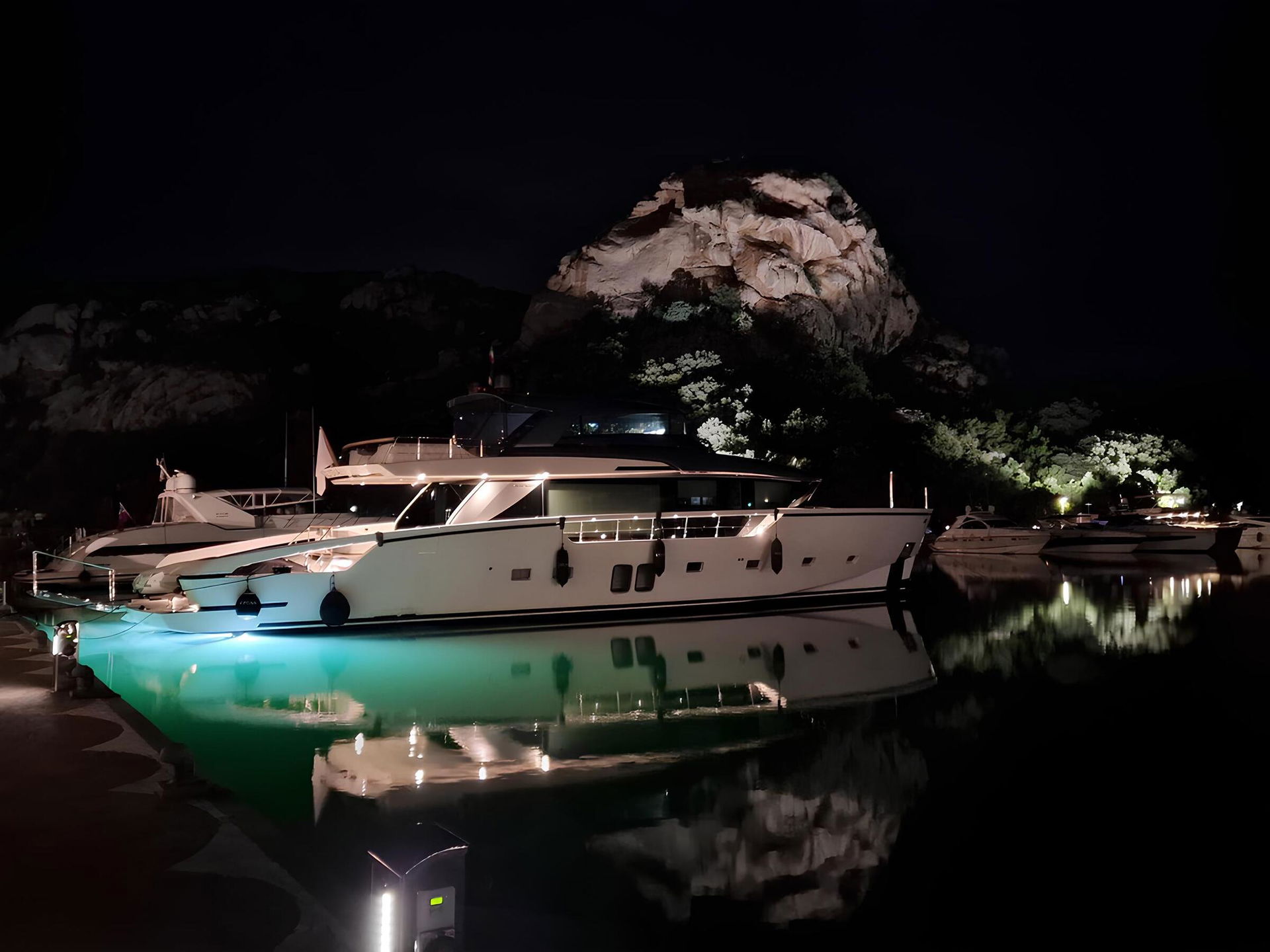 Экстерьер Sanlorenzo SX88 2020 MY LYDIA/Exterior Sanlorenzo SX88 2020 MY LYDIA