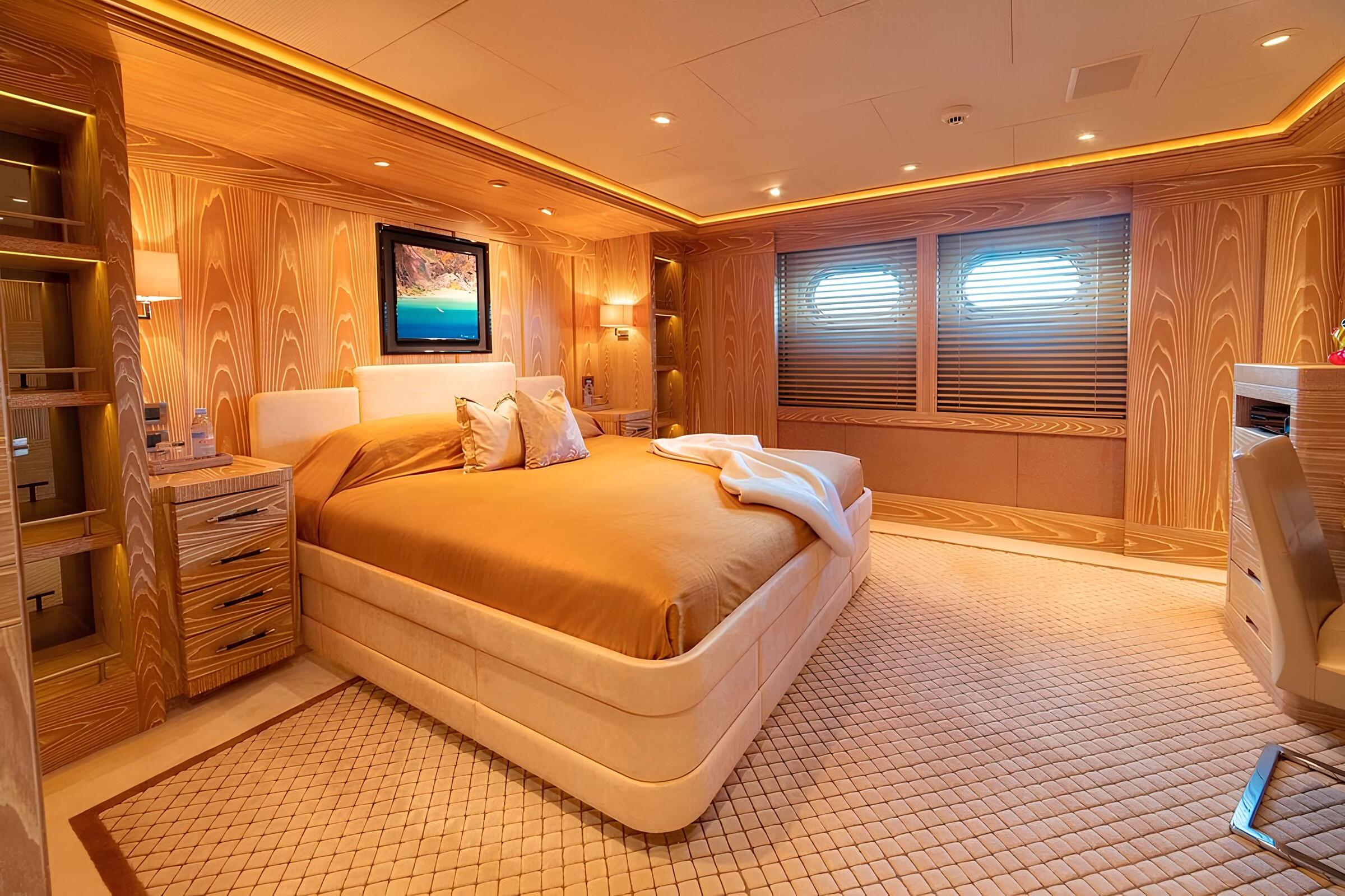 VIP-каюта/VIP cabin