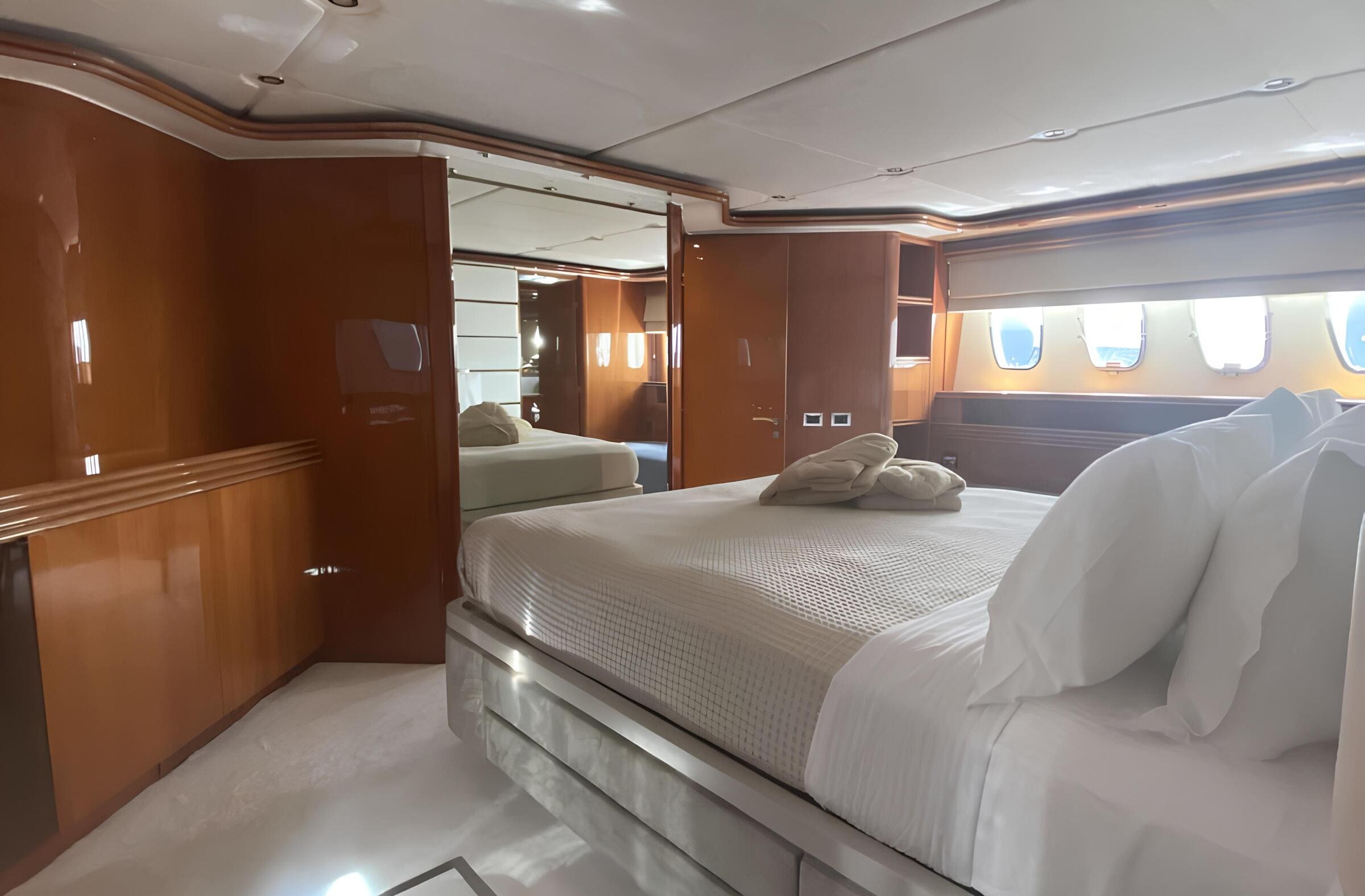 VIP-каюта/VIP cabin