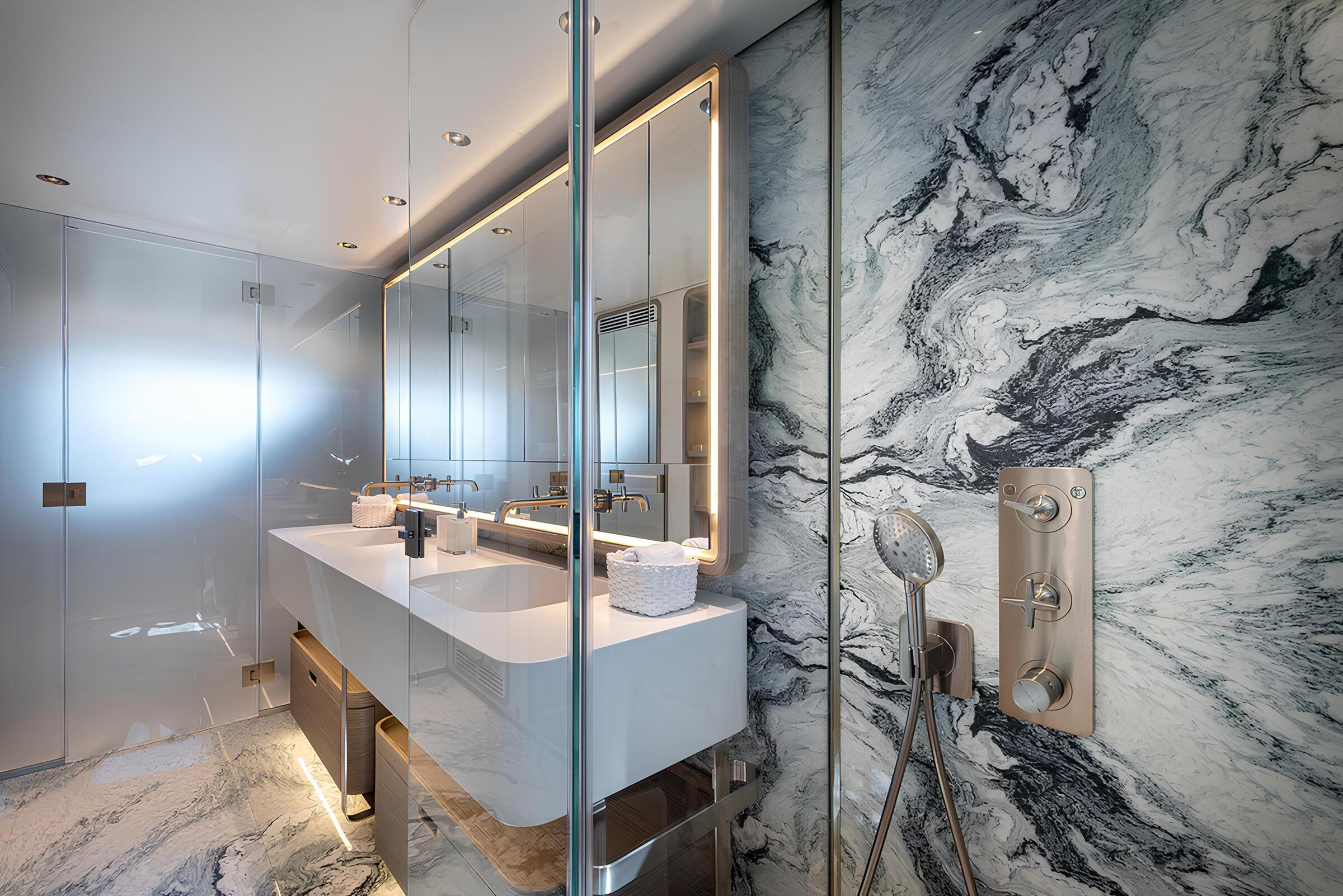 Санузел владельца/Master bathroom