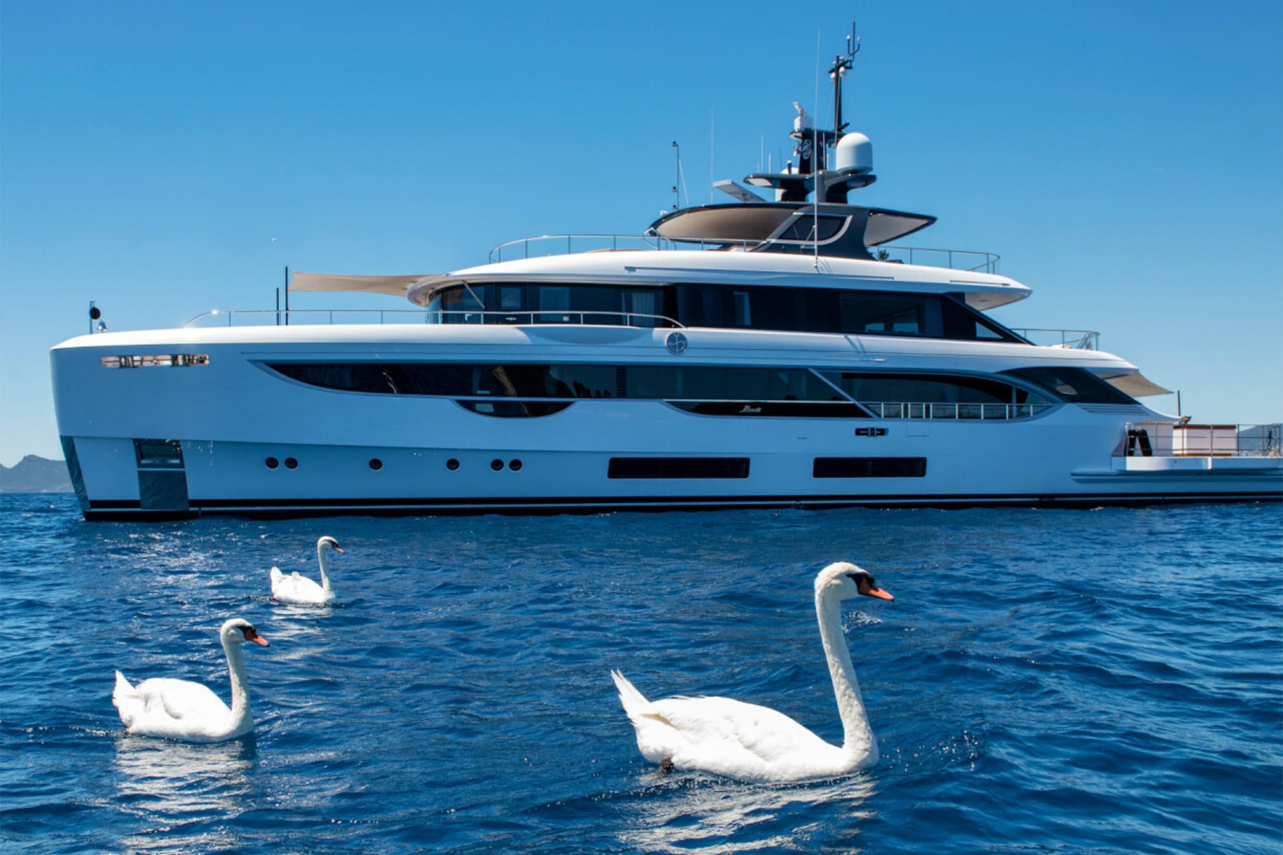 Экстерьер Benetti Oasis 40M 2022 MY NORTHERN ESCAPE/Exterior Benetti Oasis 40M 2022 MY NORTHERN ESCAPE