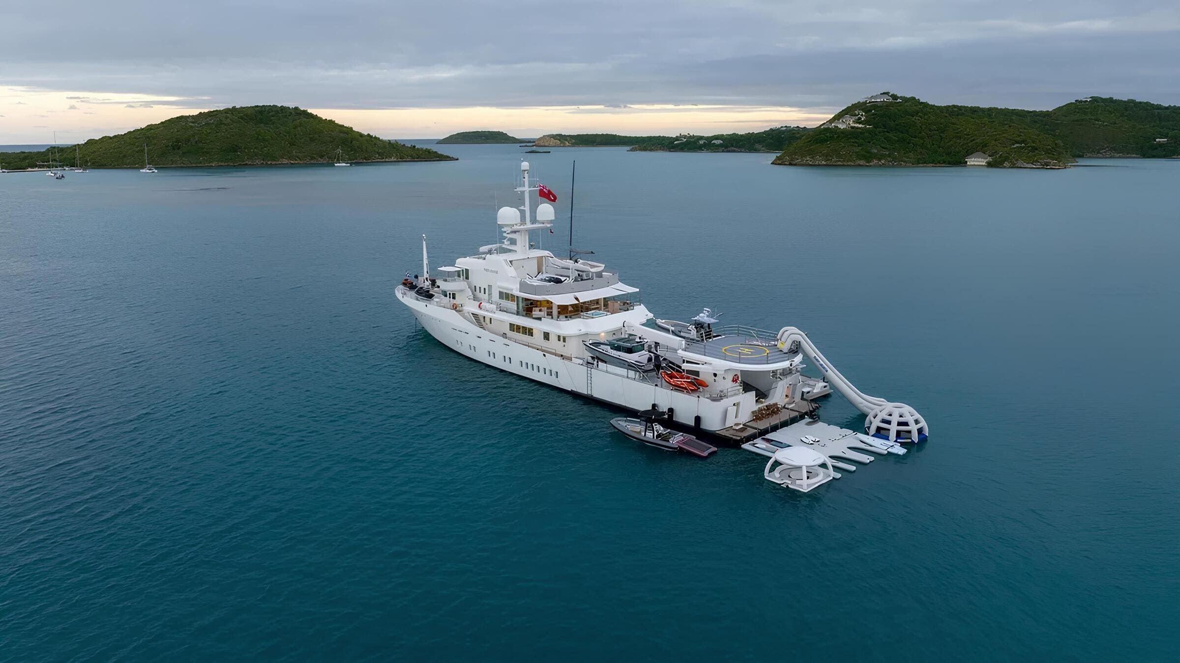 Экстерьер Schweers Shipyard 59M 1999 MY SENSES/Exterior Schweers Shipyard 59M 1999 MY SENSES