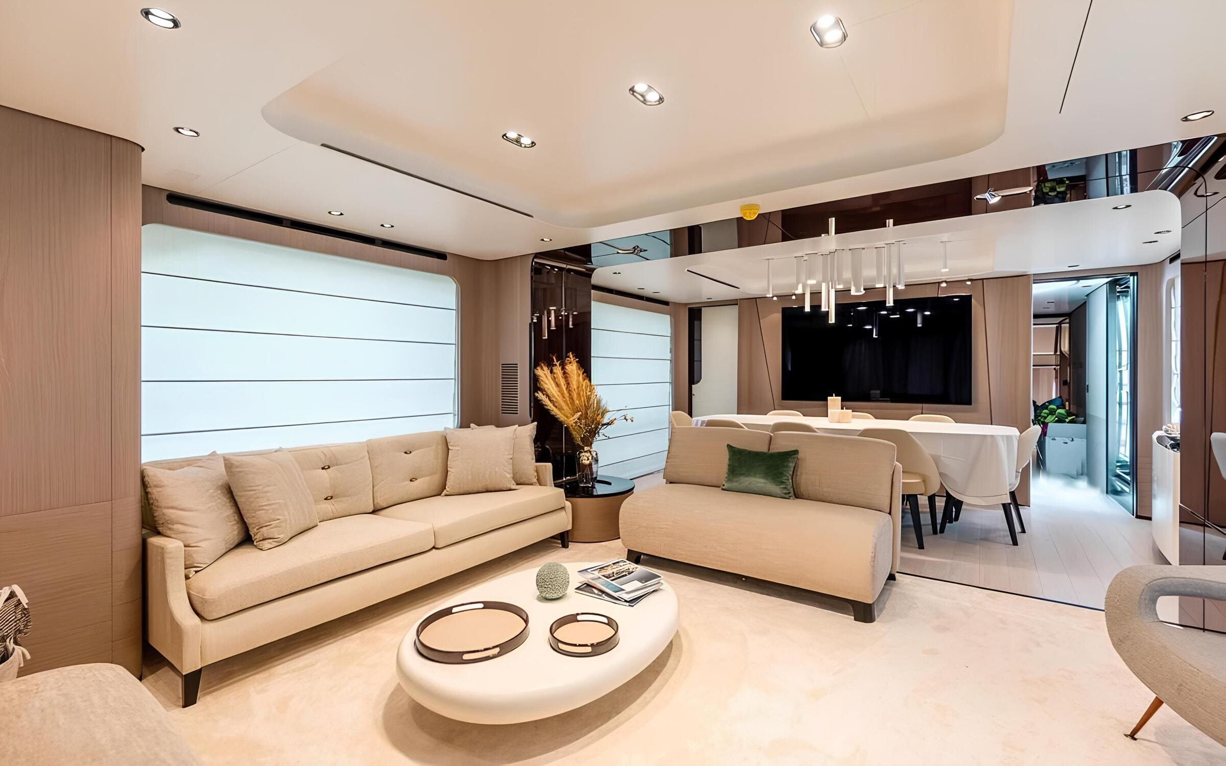 Зона отдыха в главном салоне/Main salon lounge area 