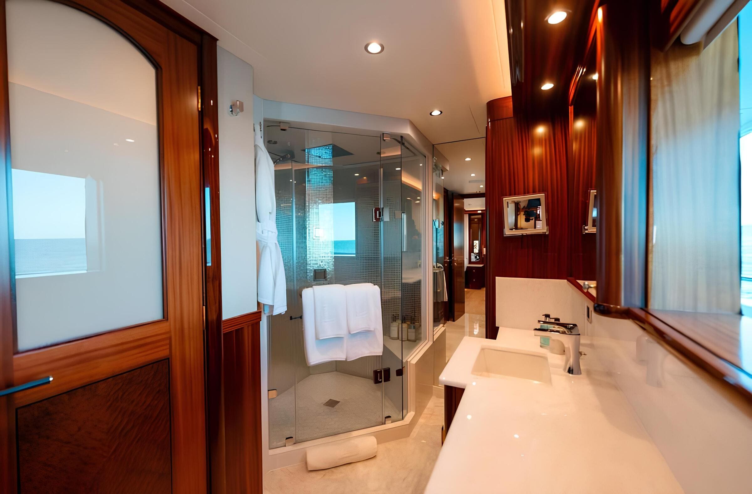 Санузел владельца/Master bathroom