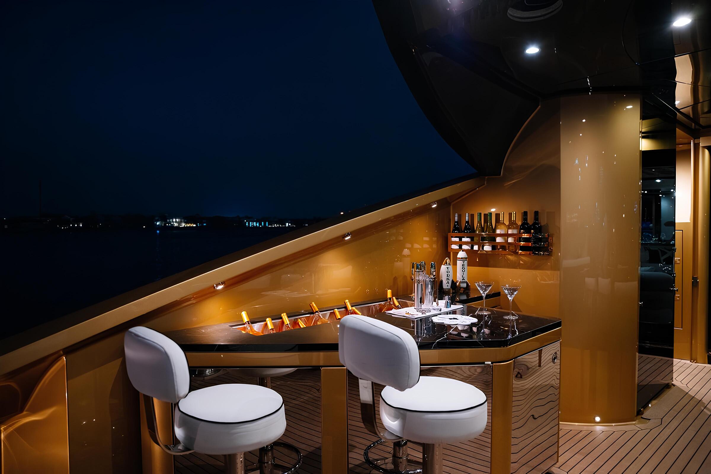 Бар в кокпите/Cockpit bar