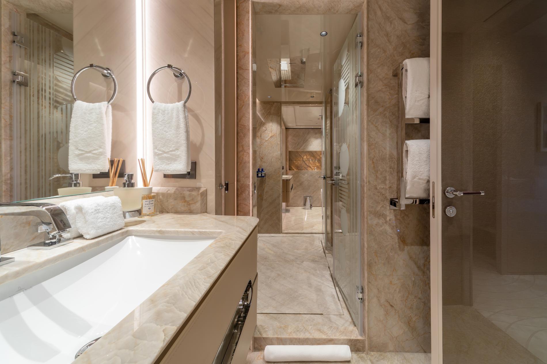 VIP-санузел/VIP bathroom