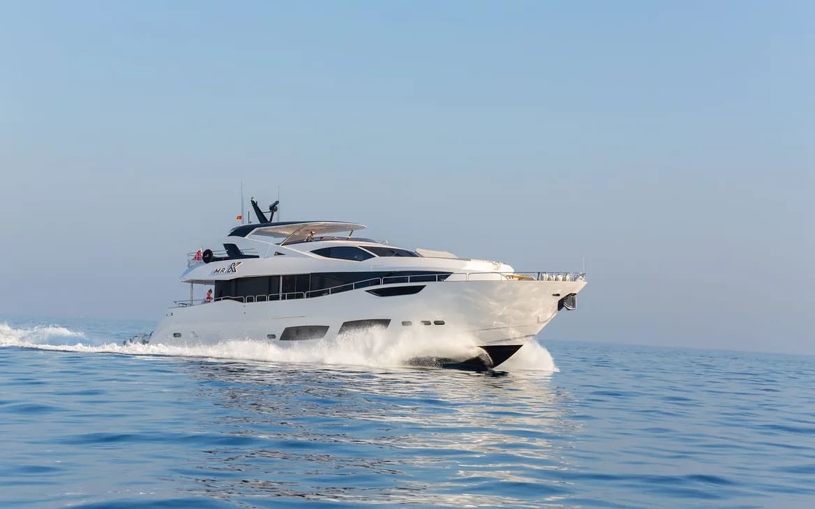 Экстерьер Sunseeker 95 Yacht 2021 MY MR. K IRISTON/Exterior Sunseeker 95 Yacht 2021 MY MR. K IRISTON