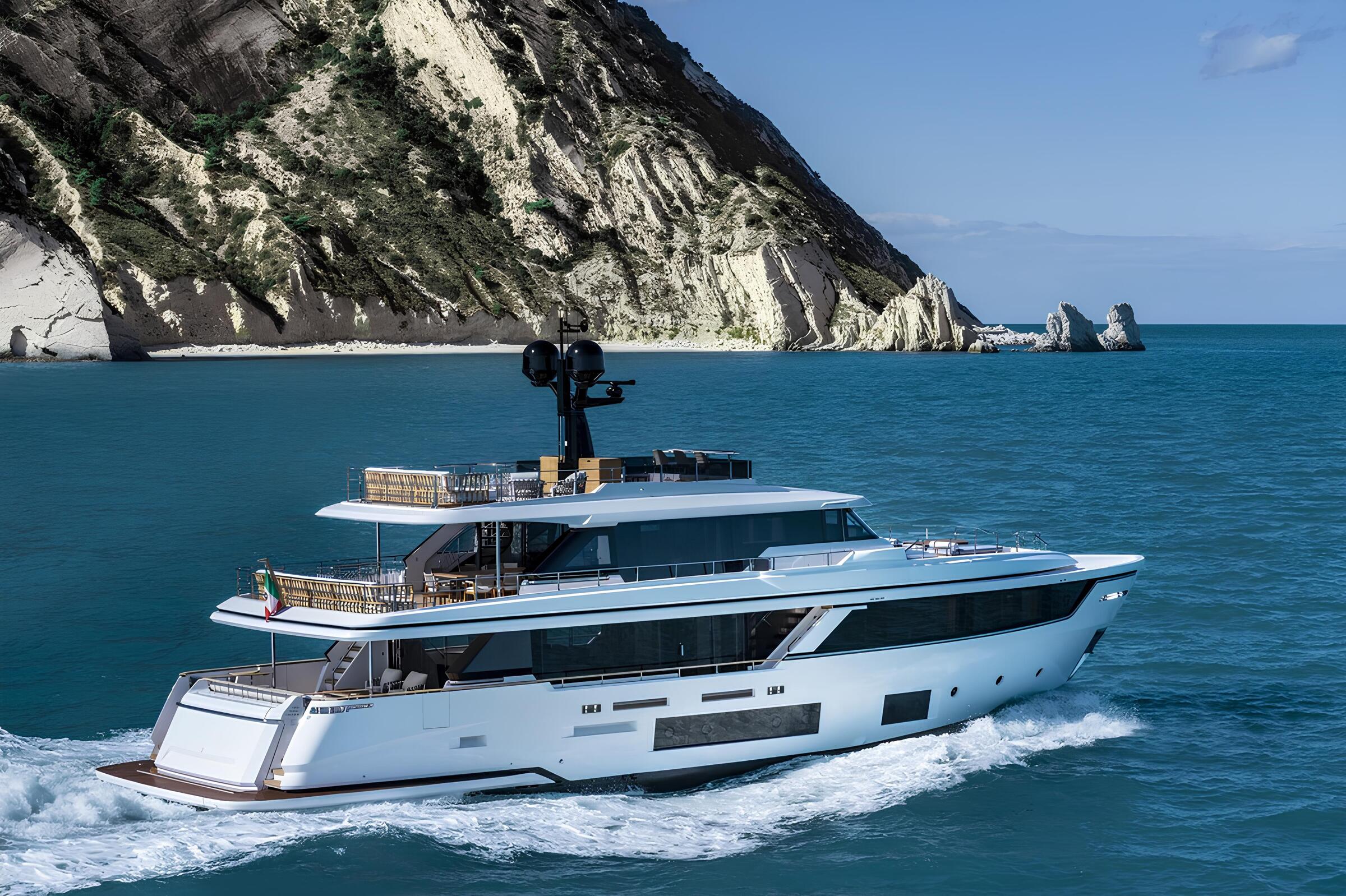 Экстерьер Custom Line Navetta 30 2022 MY RARE GEM/Exterior Custom Line Navetta 30 2022 MY RARE GEM