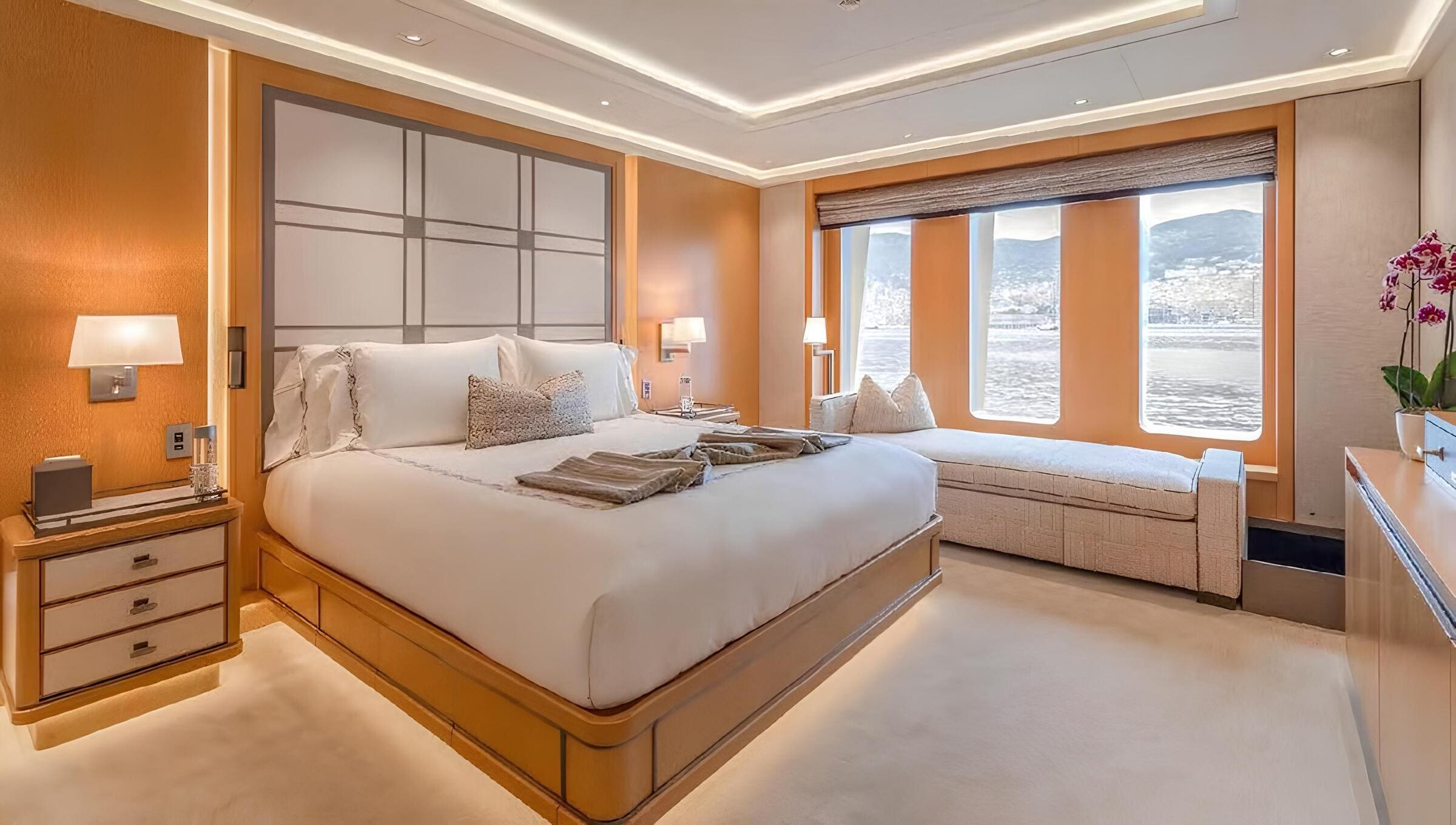 VIP-каюта/VIP cabin