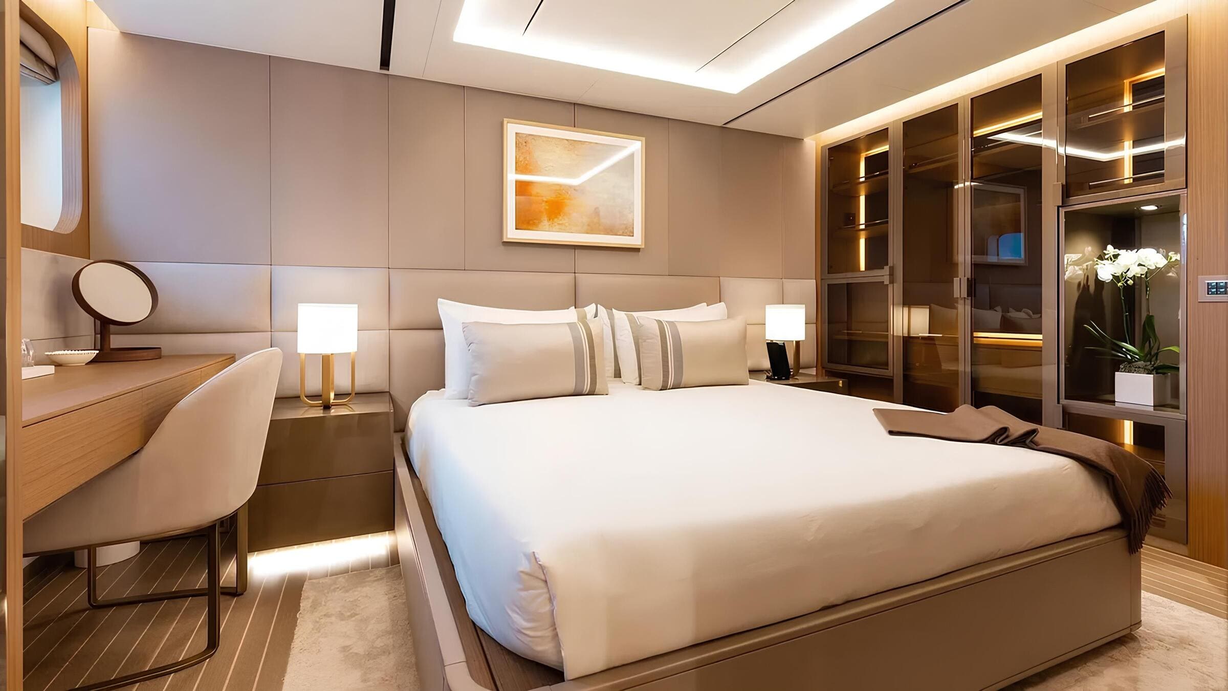 VIP-каюта/VIP cabin
