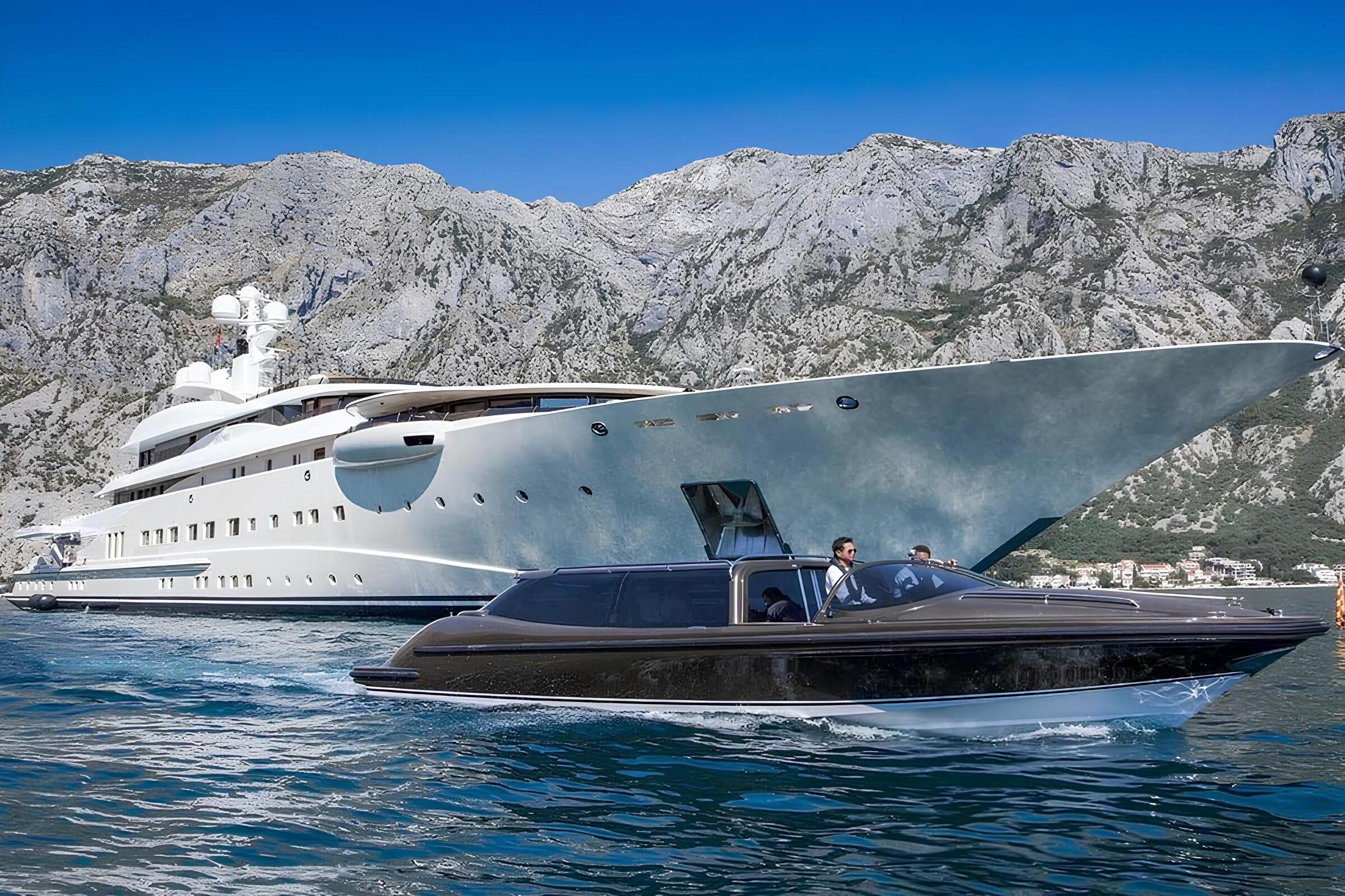 Экстерьер Lurssen 115M 2003 MY PELORUS/Exterior Lurssen 115M 2003 MY PELORUS