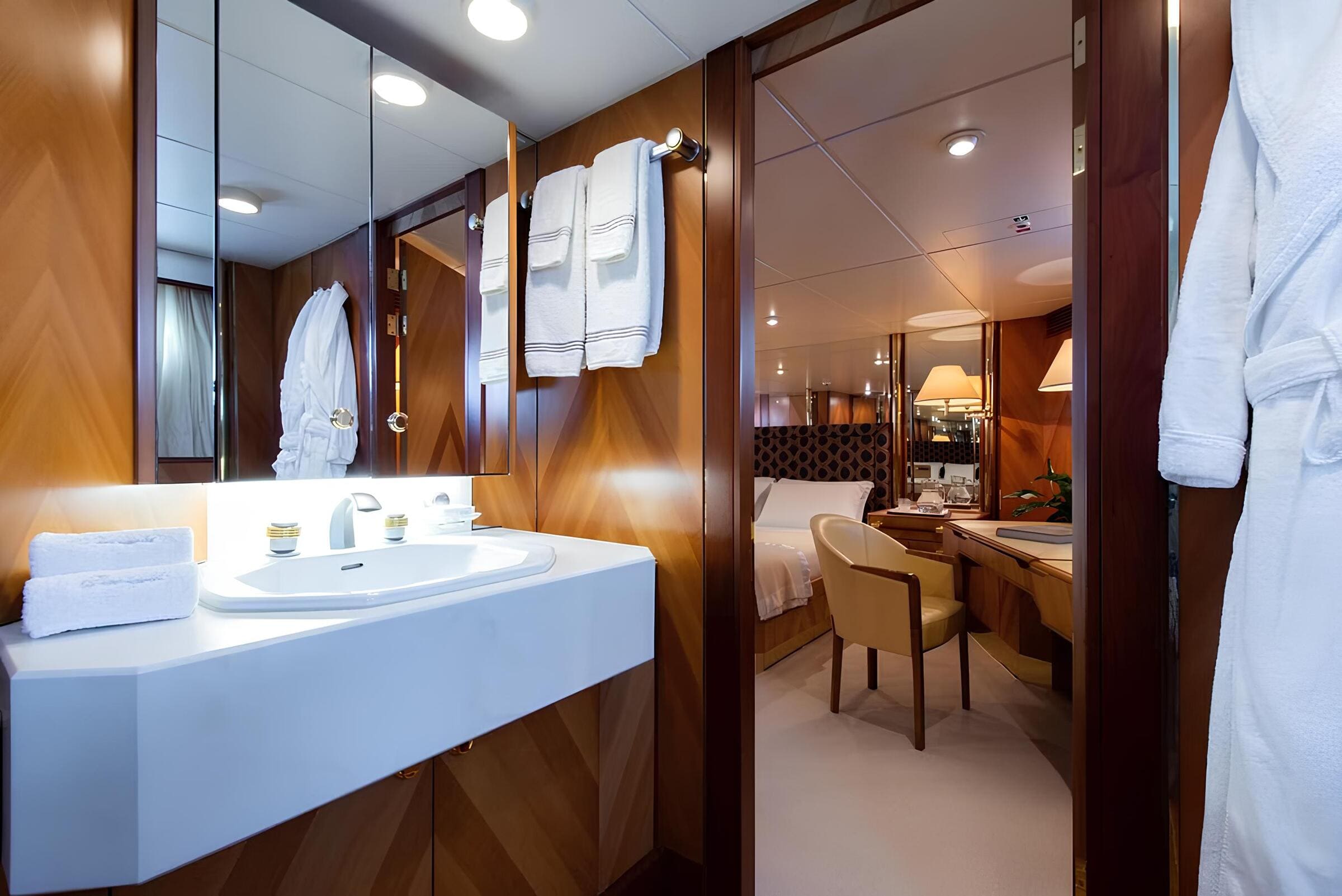 VIP-санузел/VIP bathroom