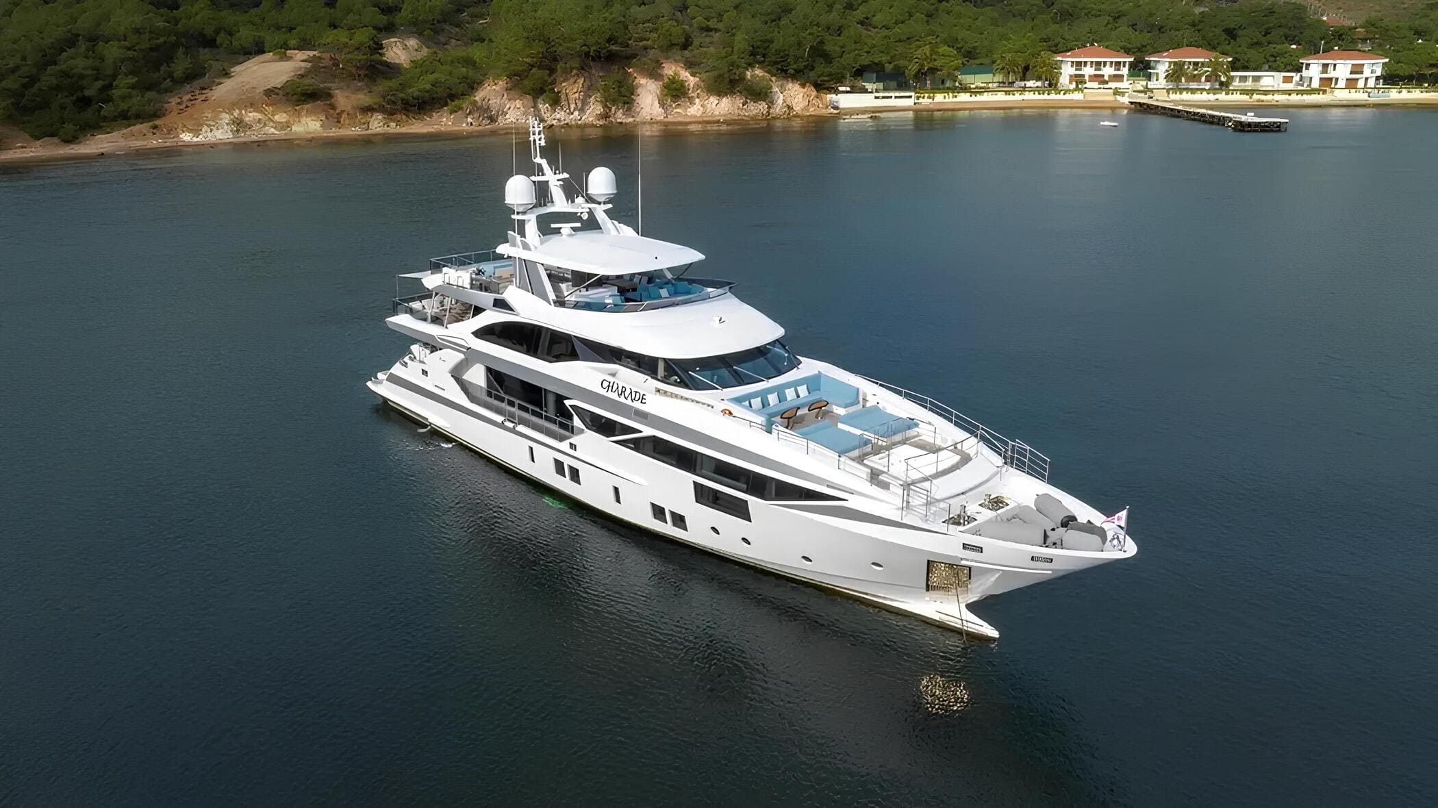 Экстерьер Benetti Fast 125 2018 MY CHARADE/Exterior Benetti Fast 125 2018 MY CHARADE