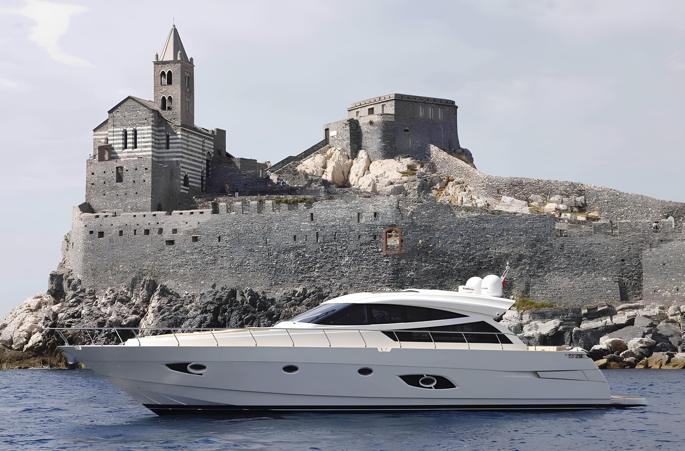 Экстерьер Cayman Yachts S640/Exterior Cayman Yachts S640