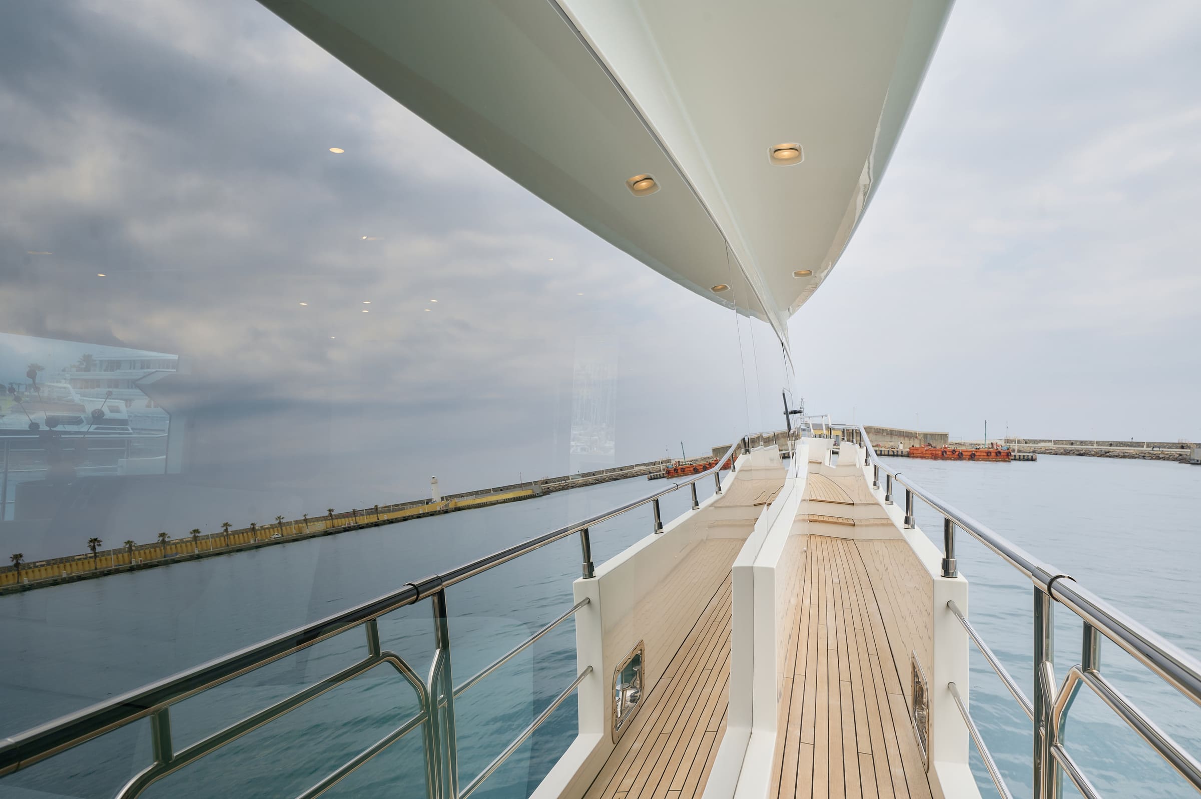 Правый борт/Starboard