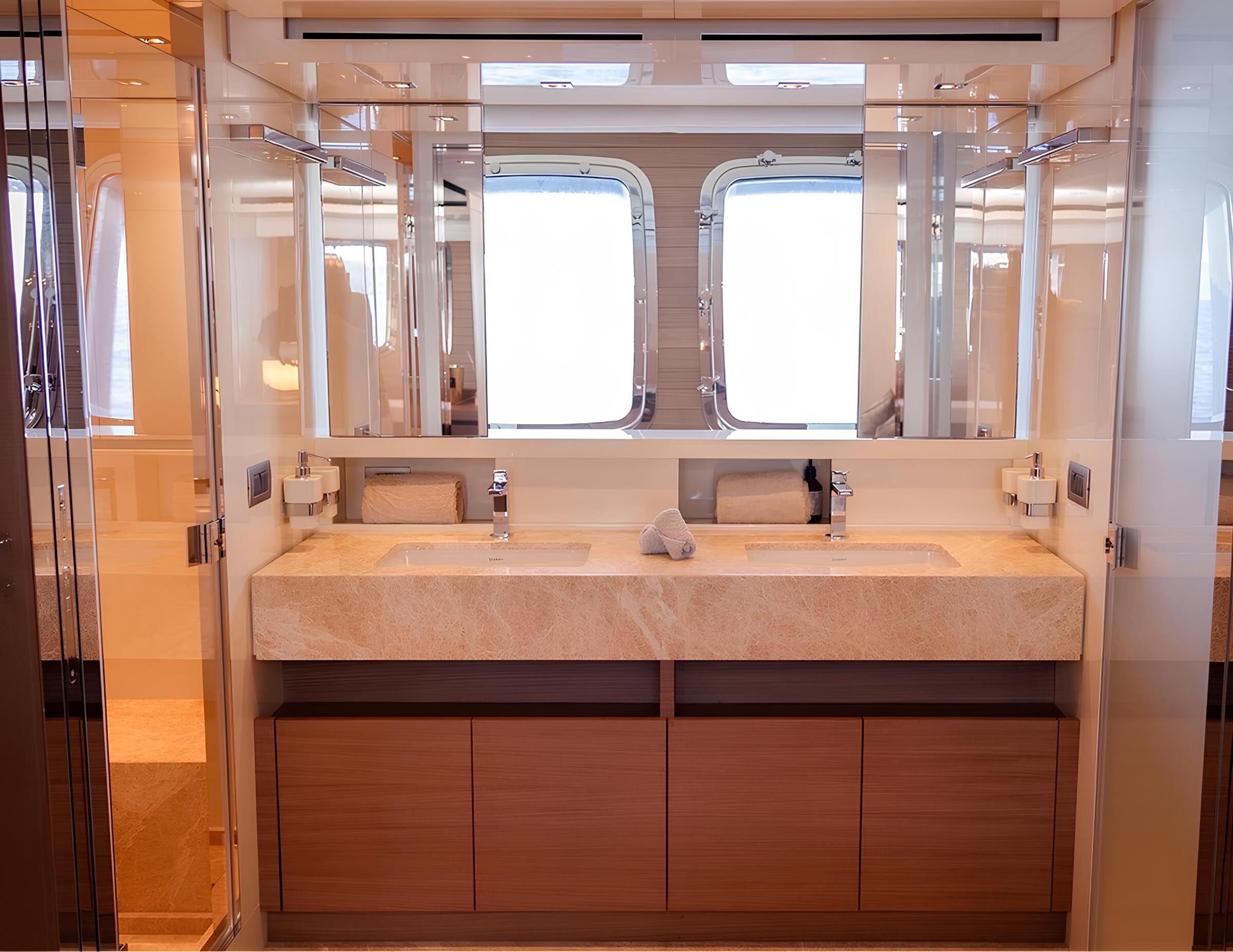 Санузел владельца/Master bathroom