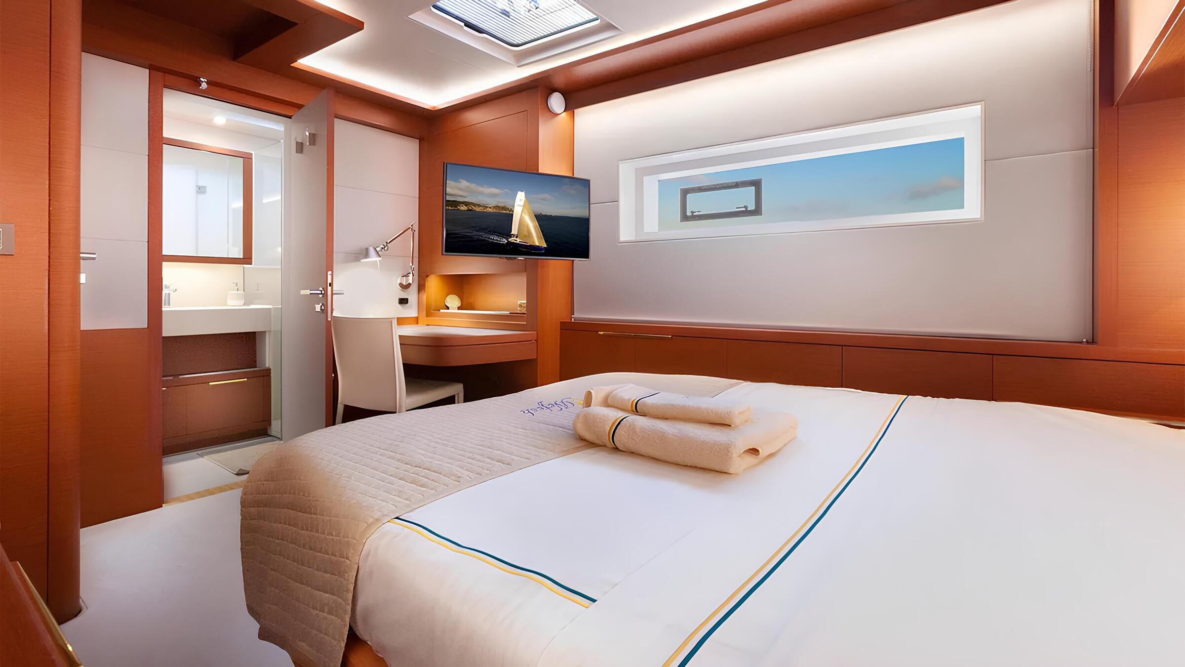 VIP-каюта/VIP cabin