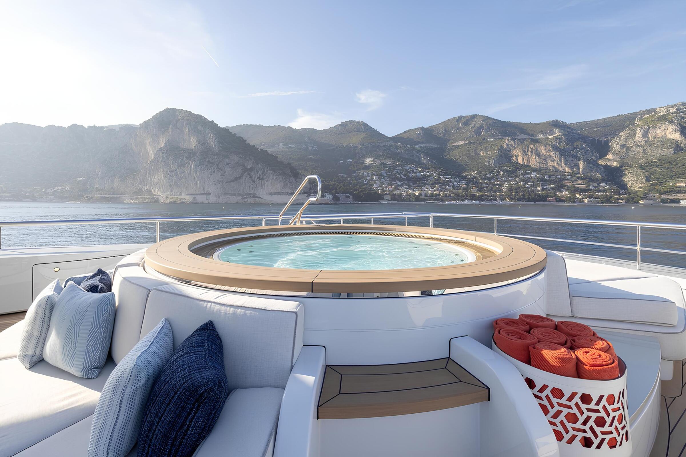 Джакузи на сандеке/Sundeck jacuzzi