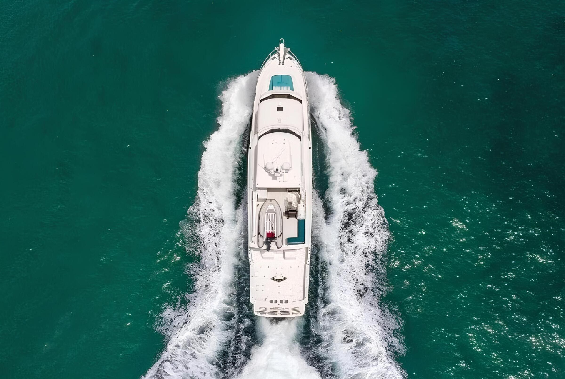 Экстерьер Symbol Yachts 28M 2010 MY ANDIAMO/Exterior Symbol Yachts 28M 2010 MY ANDIAMO